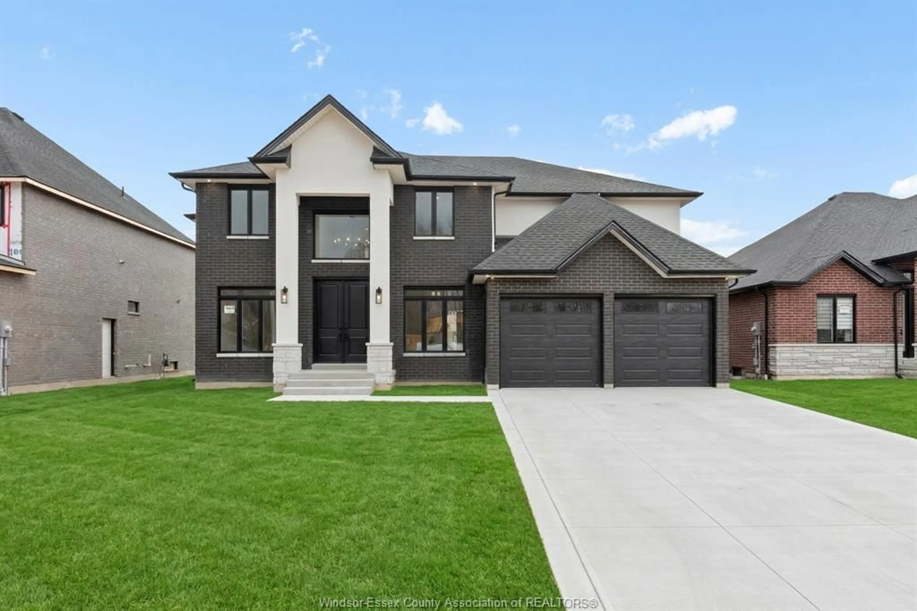 Home with brick exterior material, street for 3656 OAKRIDGE Ave, Windsor Ontario N9E 0B3