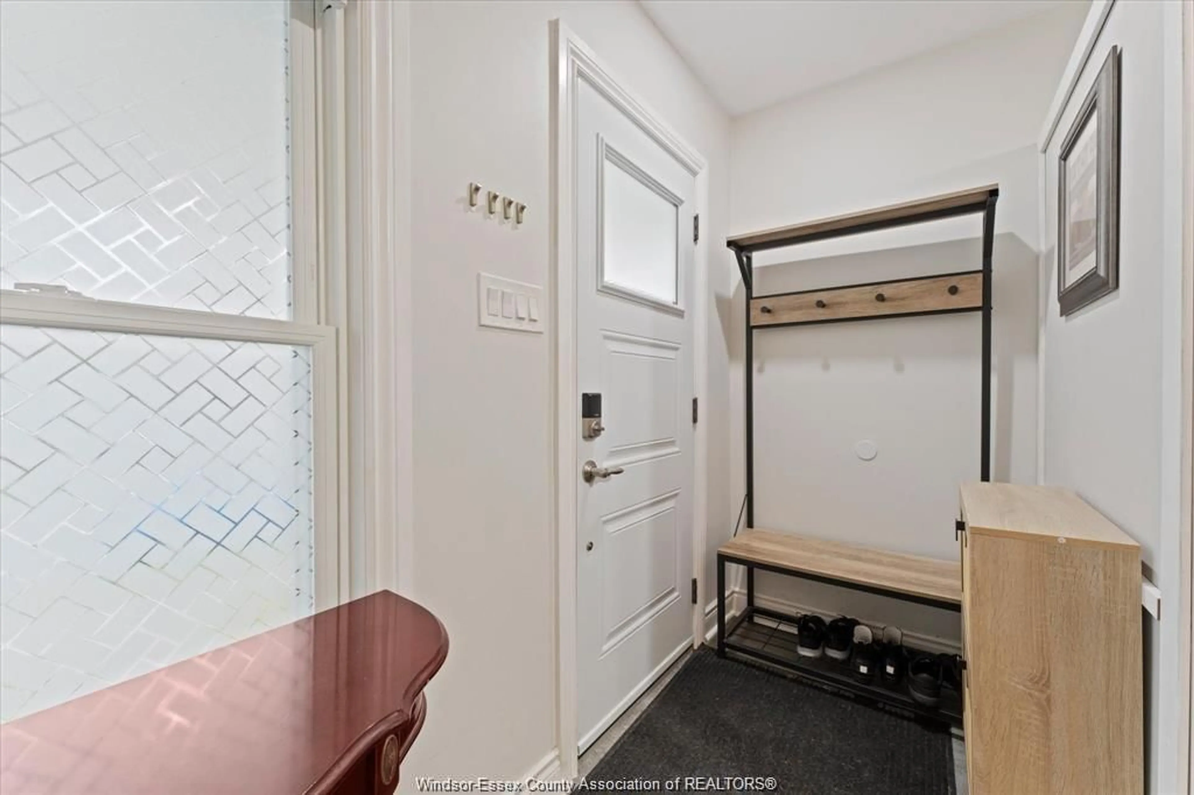 Unknown for 965 BRIDGE Ave, Windsor Ontario N9B 2M9