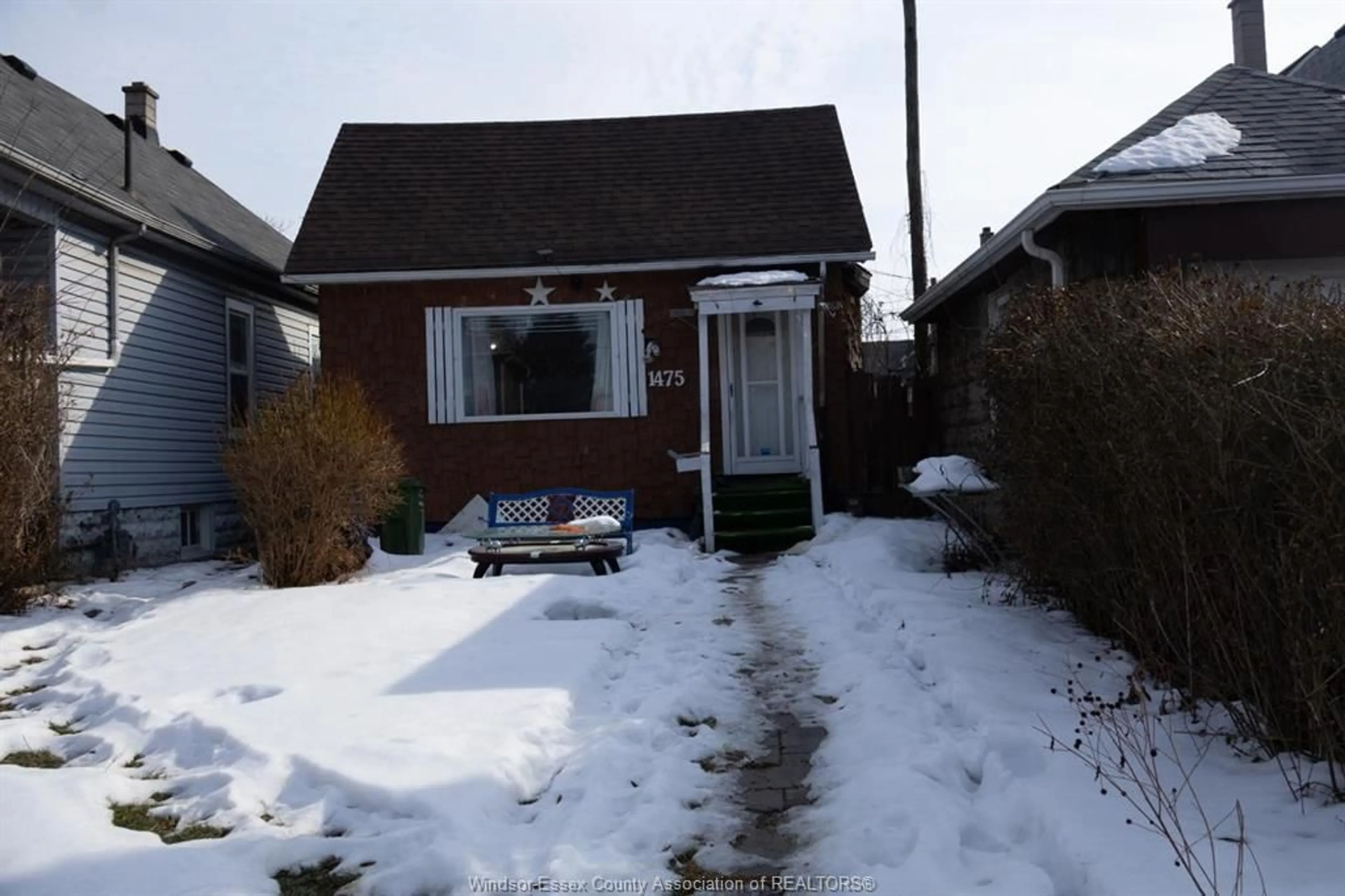 Shed for 1475 MARTINDALE St, Windsor Ontario N9B 1G4