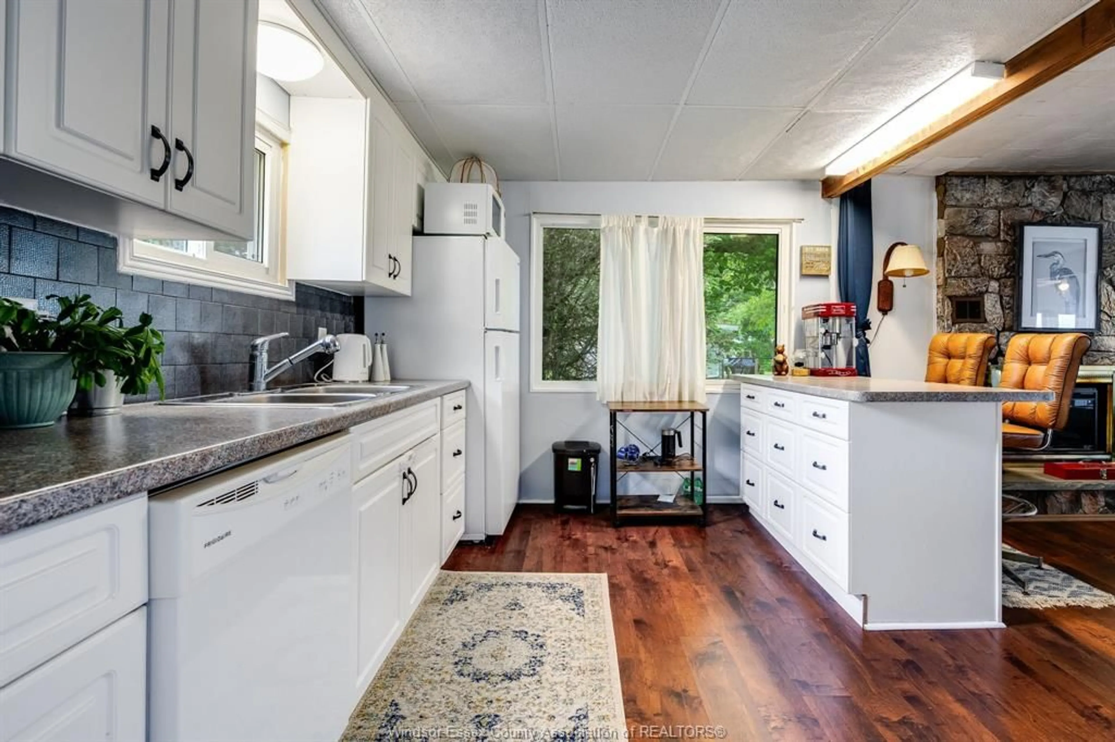 Standard kitchen, unknown for 1608 Tilton Line, Wheatley Ontario N0P 2P0