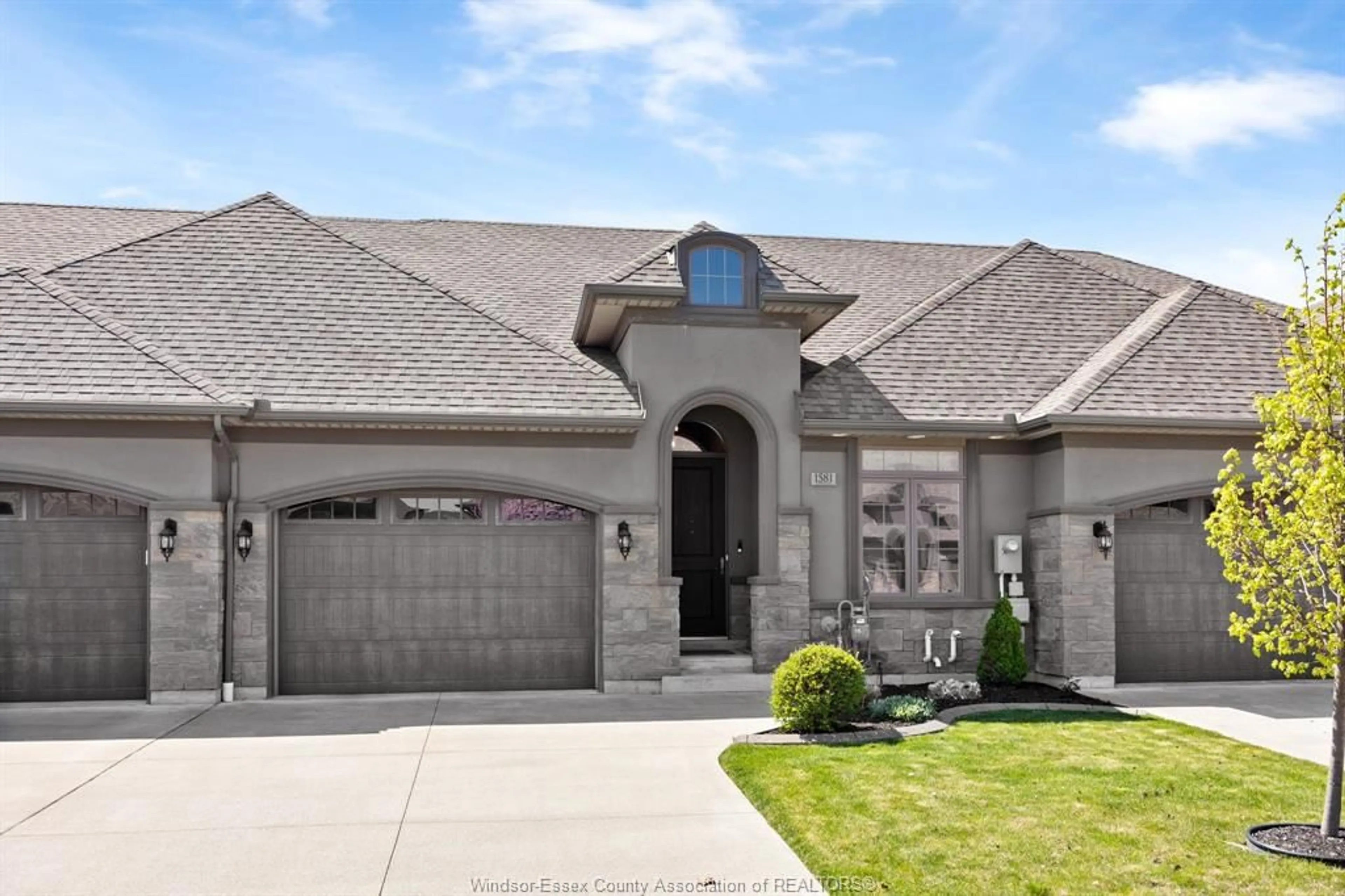 Home with brick exterior material, street for 1581 CYPRESS Ave, Windsor Ontario N8P 0C9