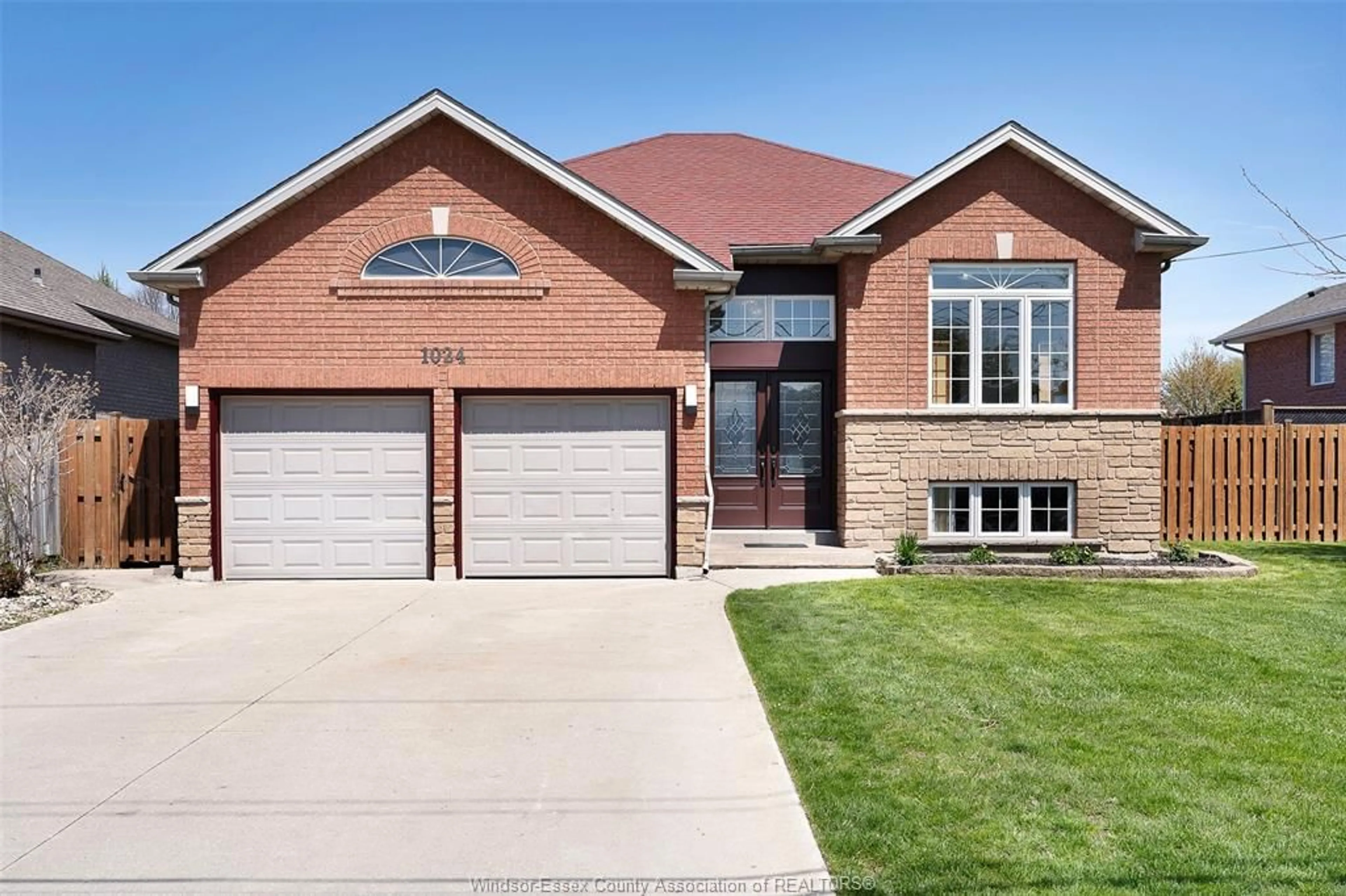 Home with brick exterior material, street for 1024 NORTH TALBOT, Windsor Ontario N9G 2S3
