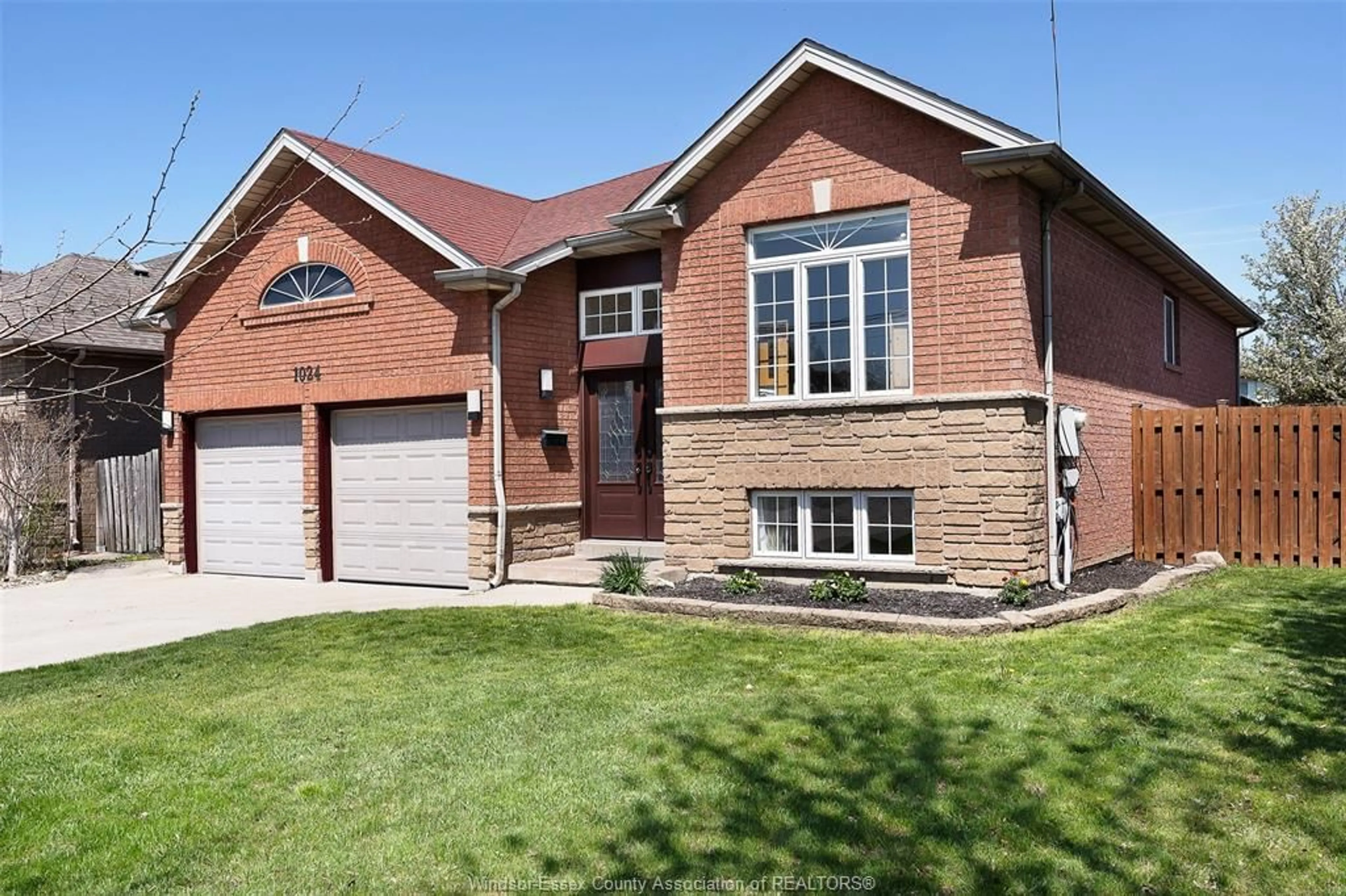 Home with brick exterior material, street for 1024 NORTH TALBOT, Windsor Ontario N9G 2S3
