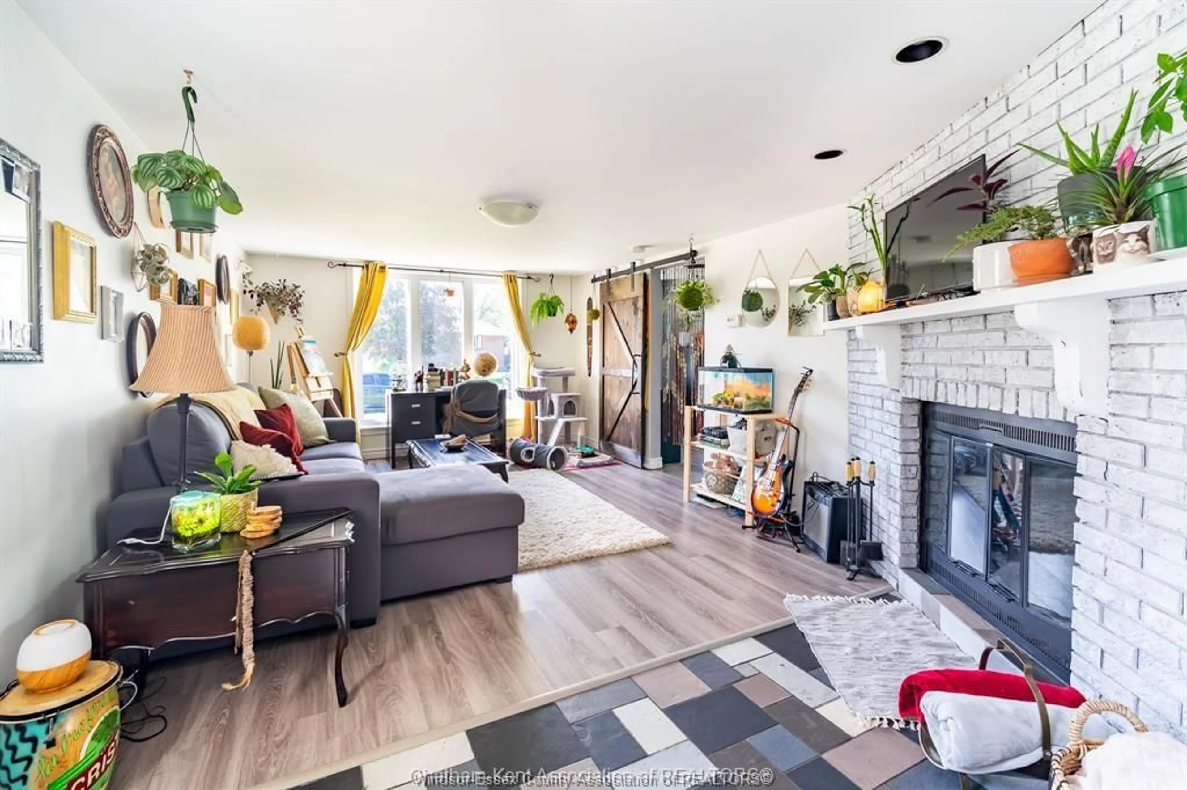 Living room with furniture, unknown for 12346-48 ARBOUR St, Tecumseh Ontario N8N 1P2