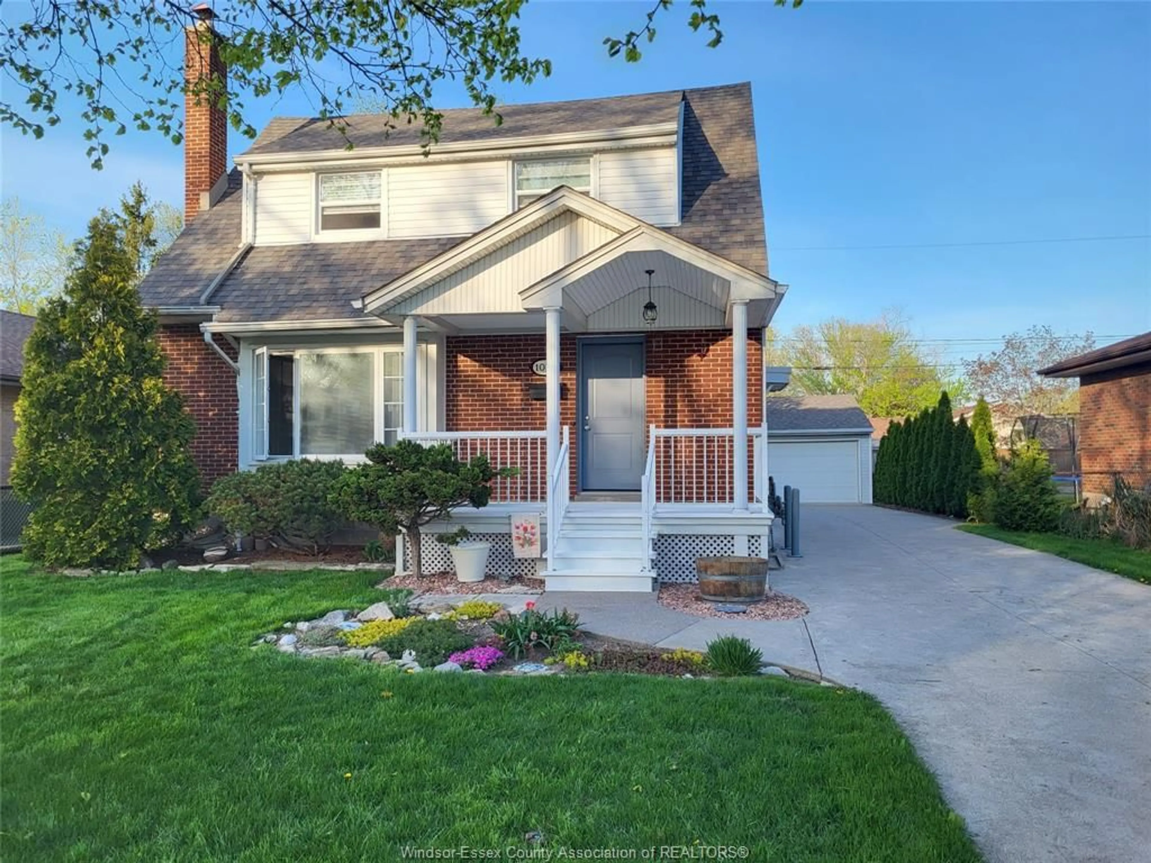 Home with brick exterior material, street for 1038 JANISSE, Windsor Ontario N8S 2W1