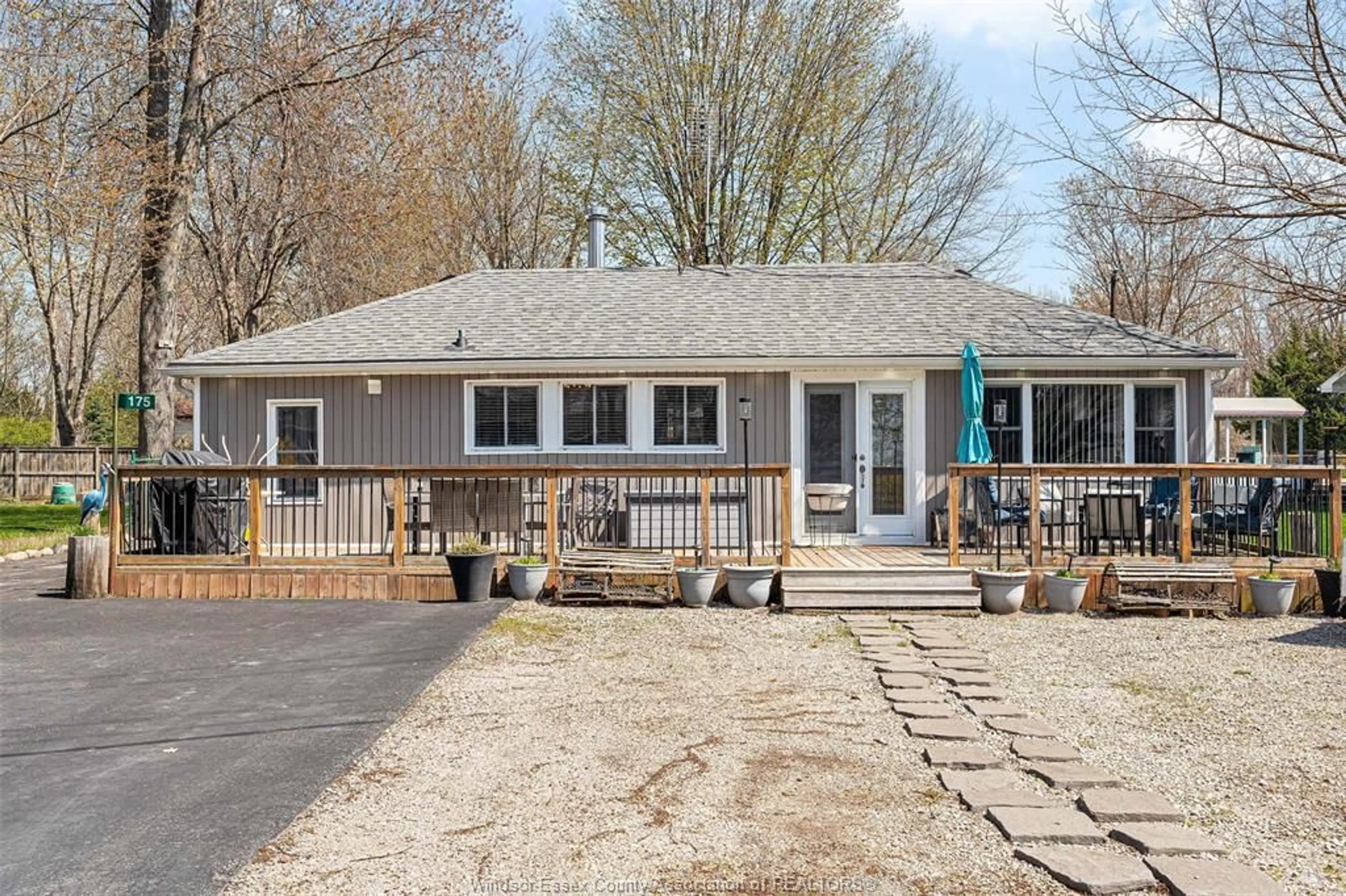 Unknown for 175 CLAREMONT Lane, Amherstburg Ontario N9V 2Y8