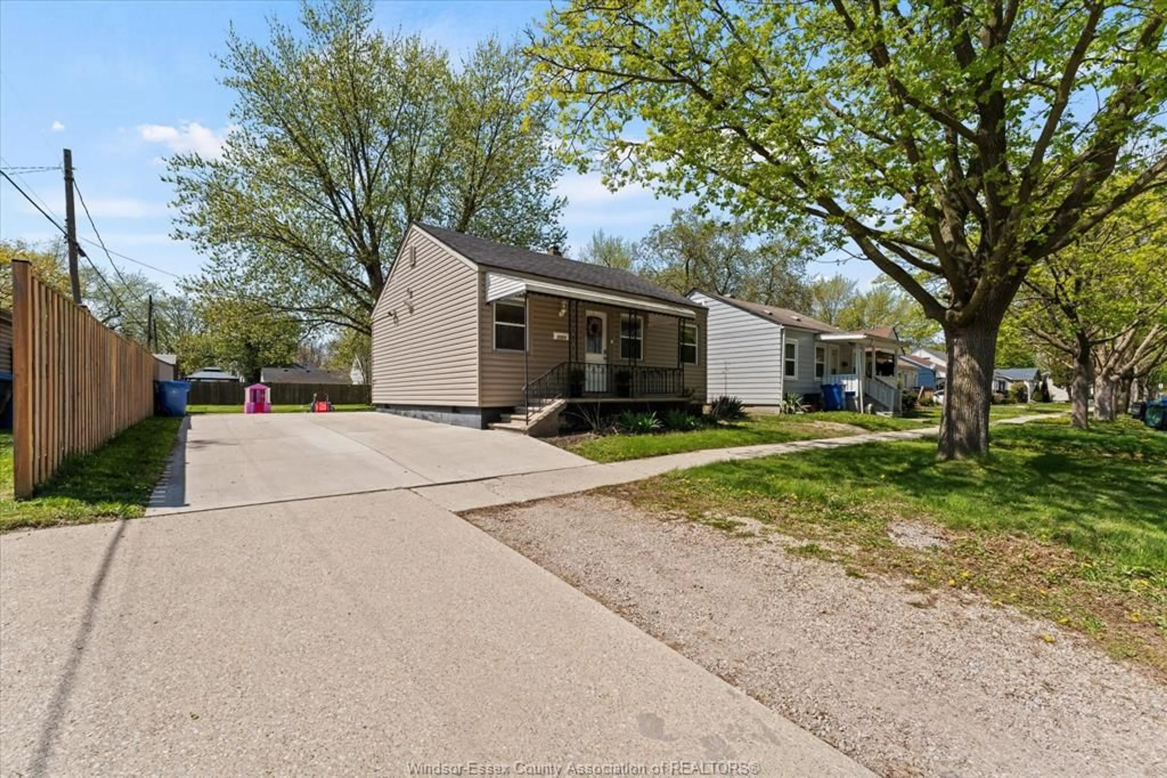 Patio, street for 2383 ELSMERE, Windsor Ontario N8W 2C9