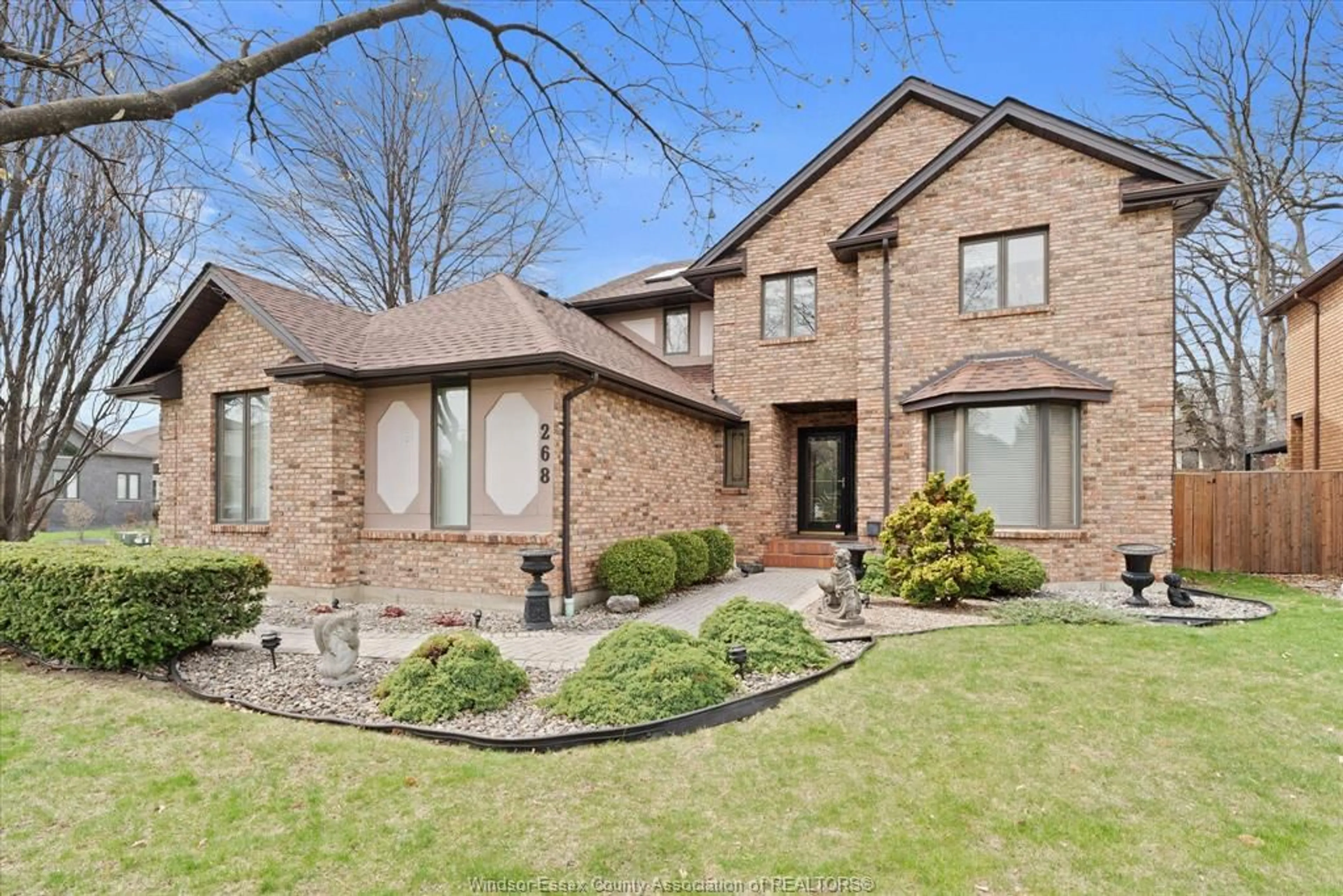 Home with brick exterior material, street for 268 MAJESTIC Dr, Lakeshore Ontario N8N 4K7