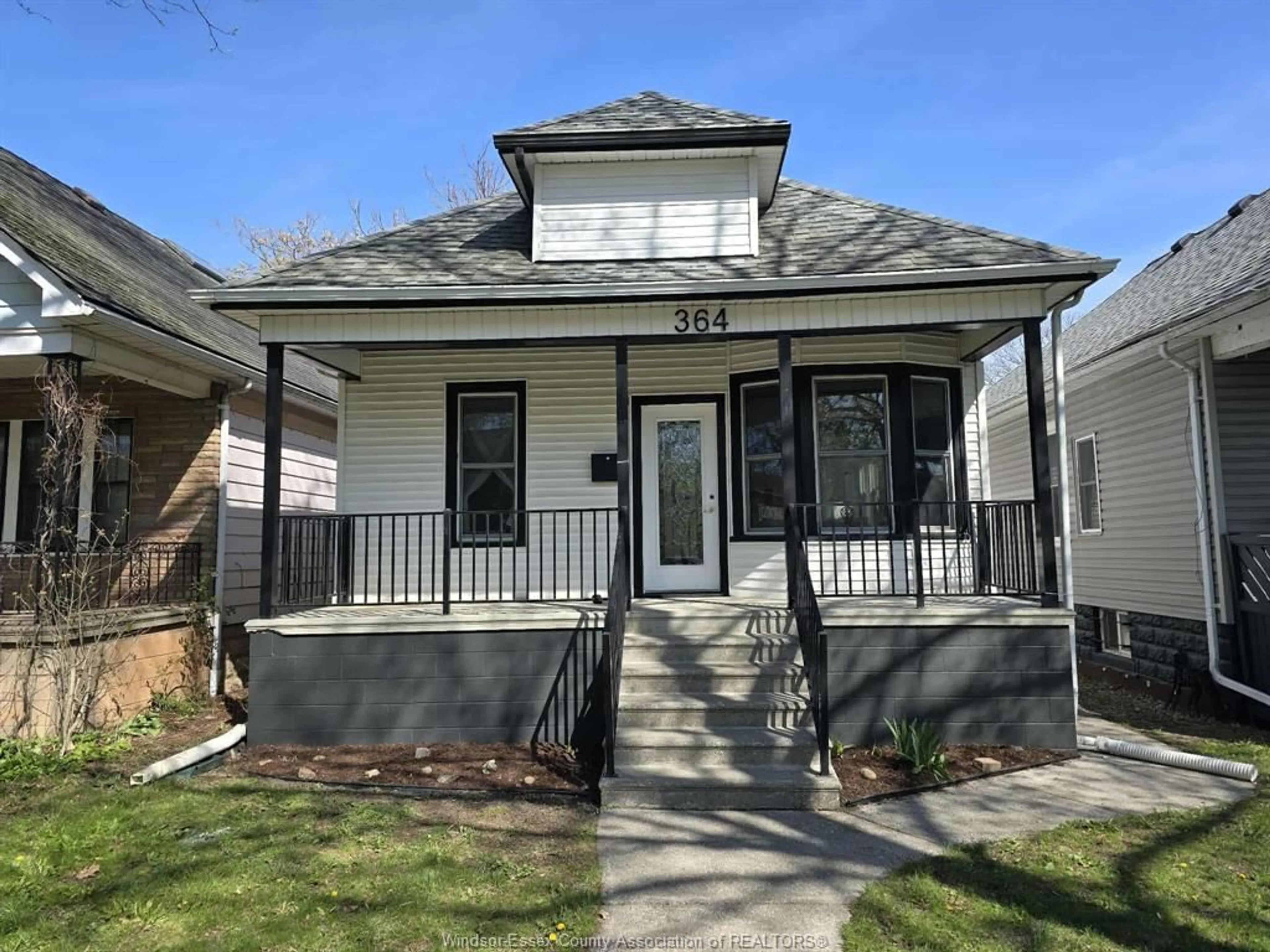 Home with vinyl exterior material, street for 364 CLINTON St, Windsor Ontario N8X 1A6