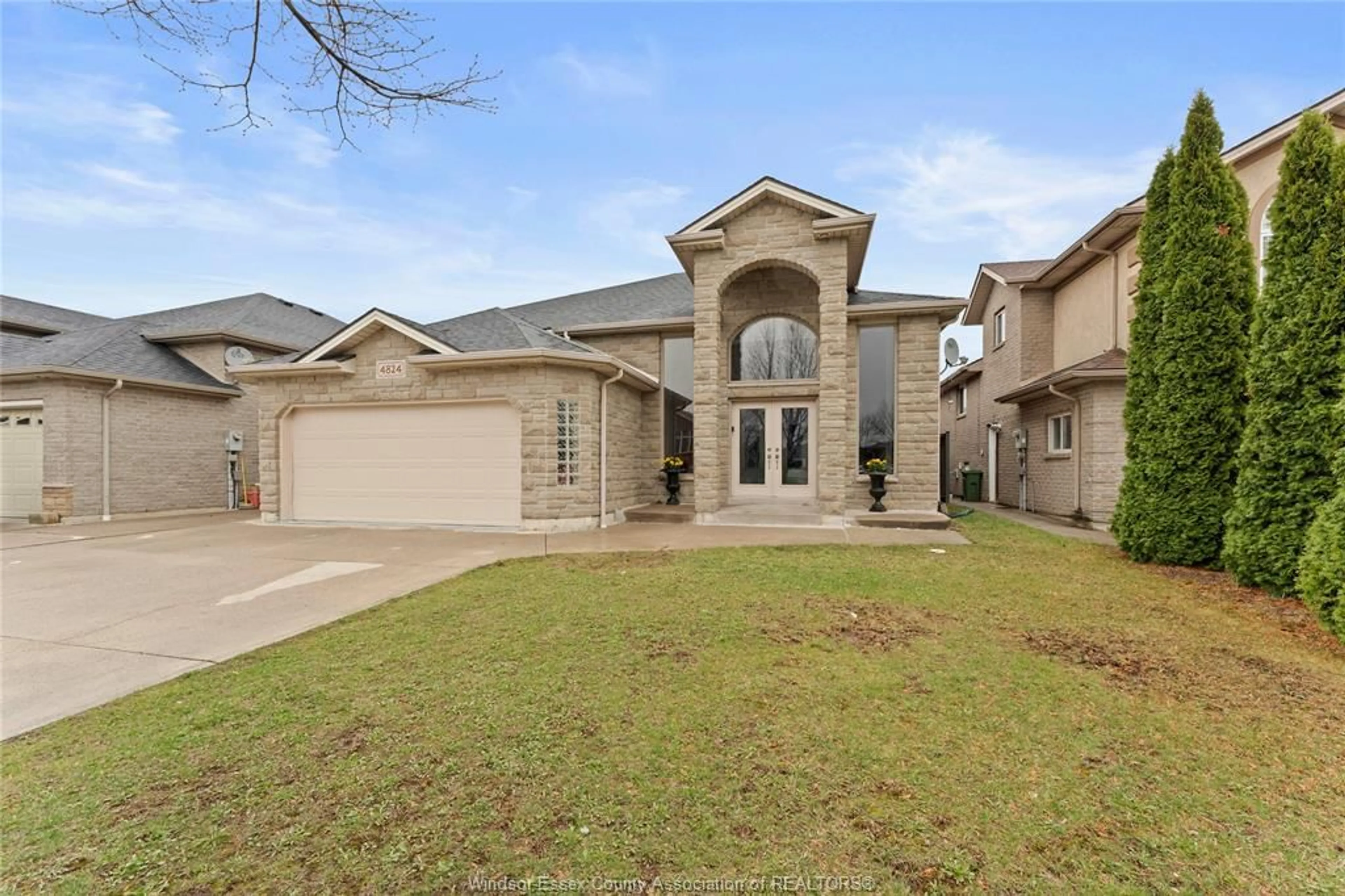 Unknown for 4824 BARCELONA, Windsor Ontario N9G 3E9