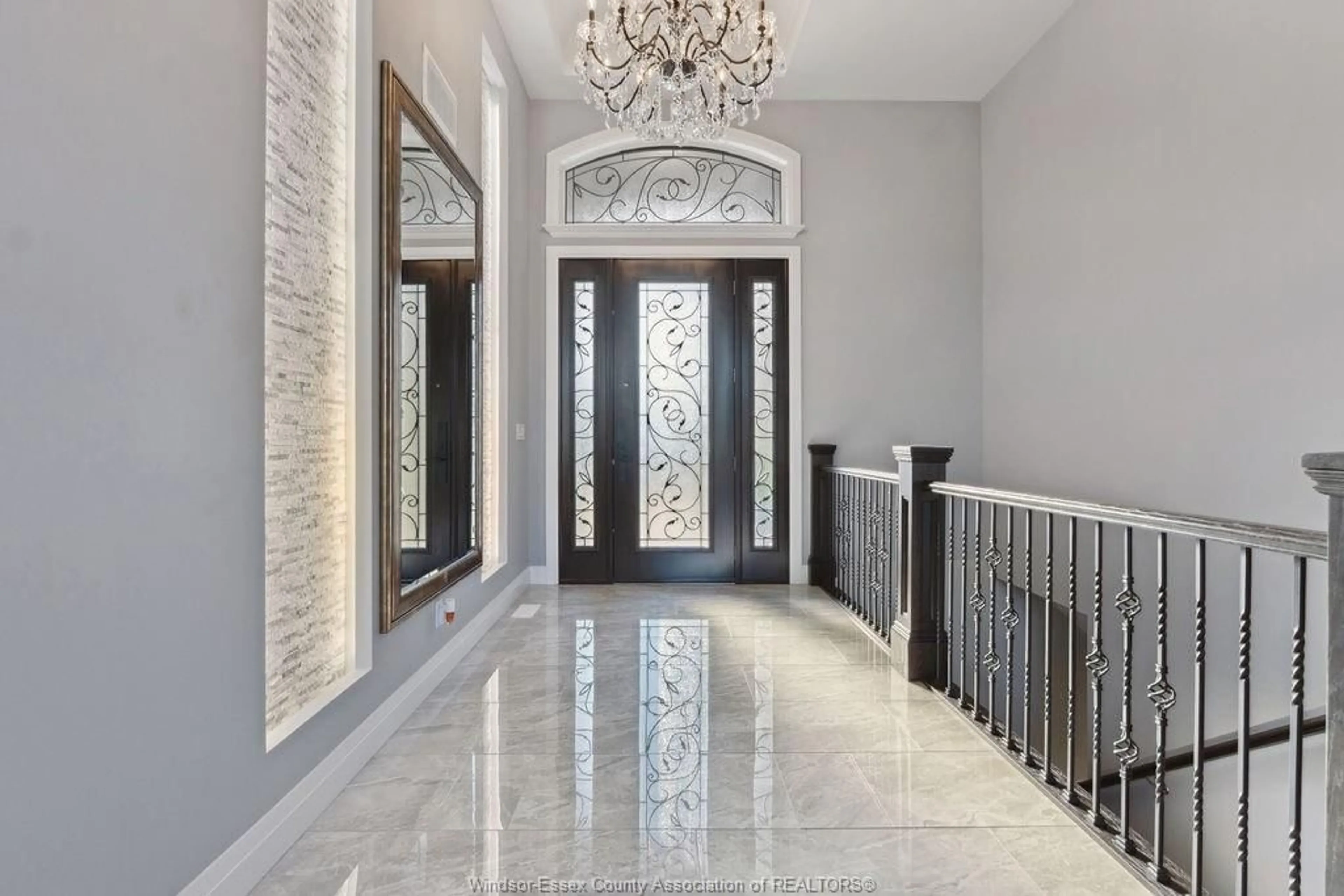 Indoor foyer for 1456 MULLINS Dr, Lakeshore Ontario N0R 1V0