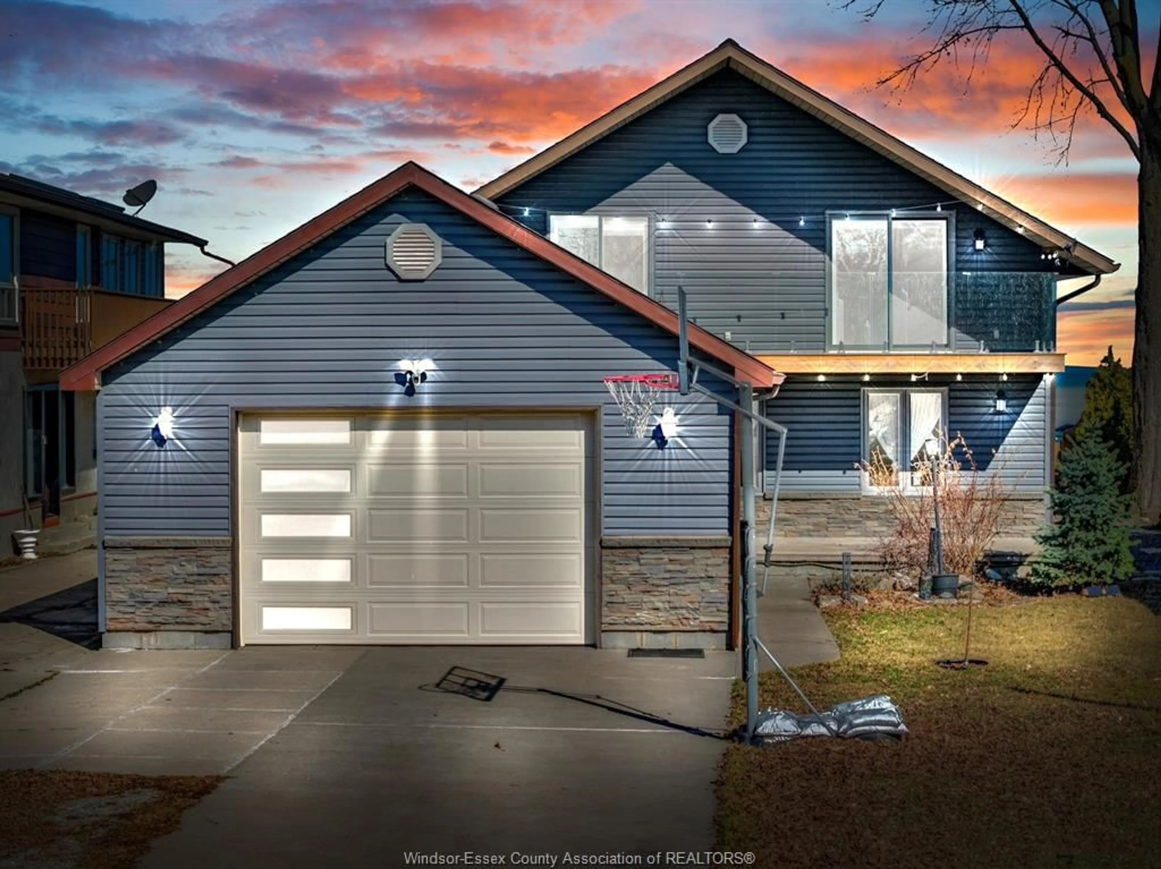 Home with vinyl exterior material, street for 1206 SHORELINE Ave, Lakeshore Ontario N0R 1A0