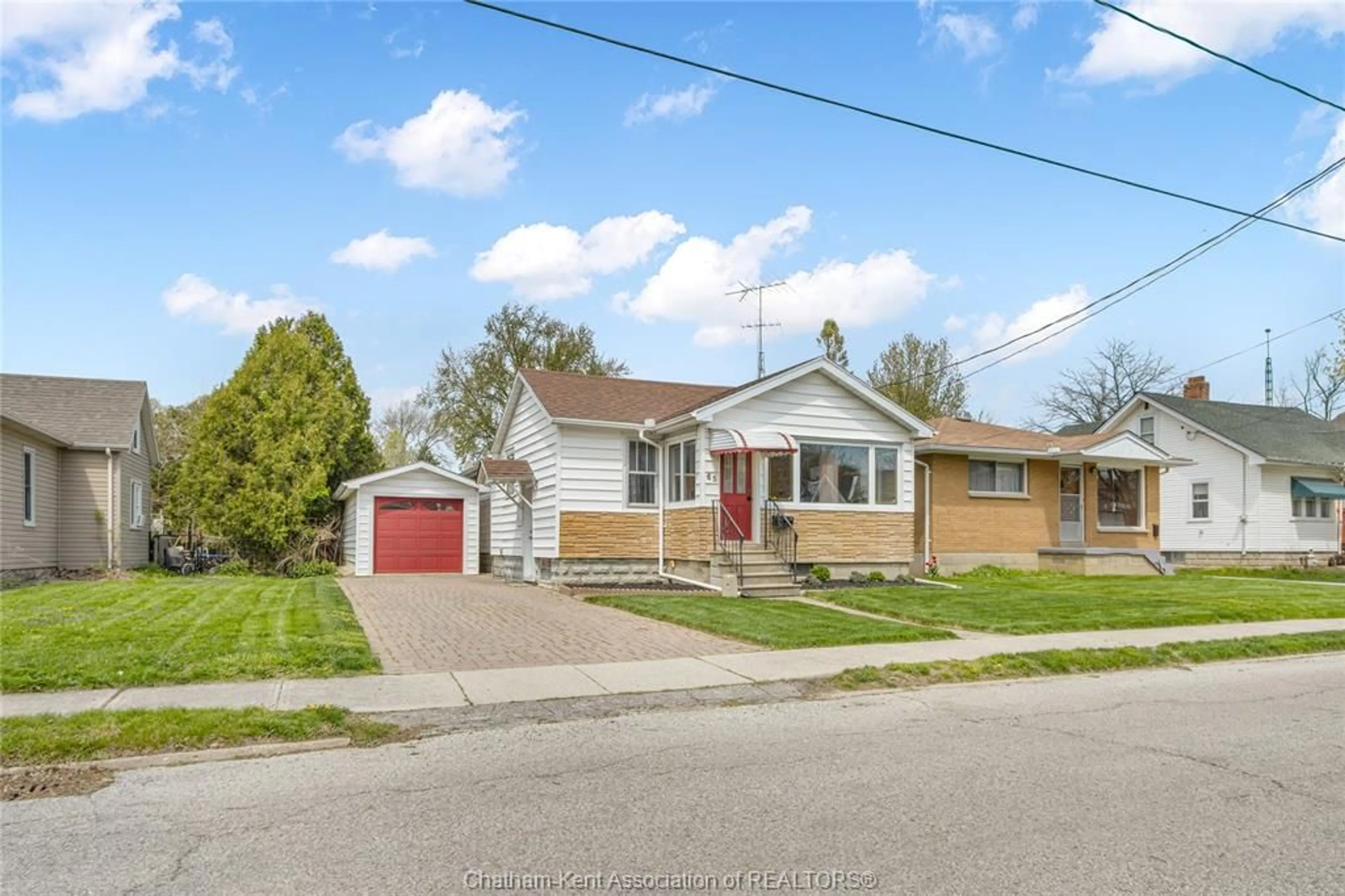Home with brick exterior material, street for 65 WILSON Ave, Chatham Ontario N7L 1K8
