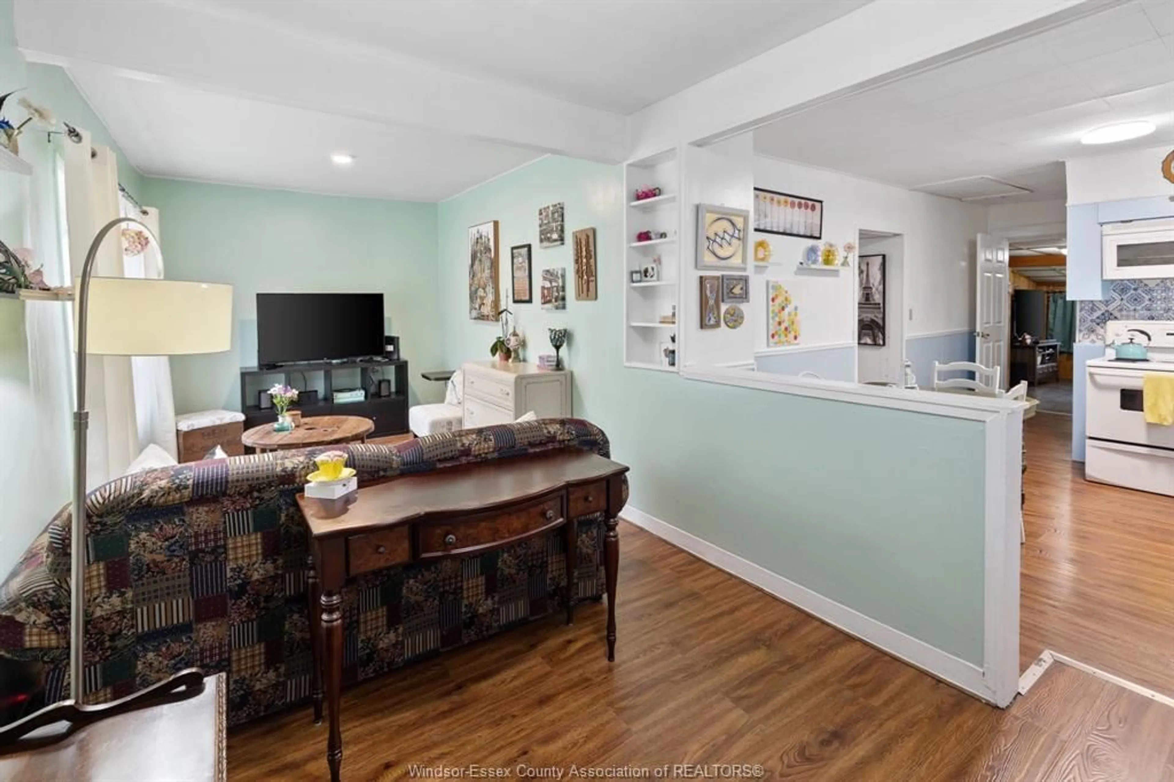 Living room with furniture, unknown for 2256 CHURCH, Windsor Ontario N8X 1V9