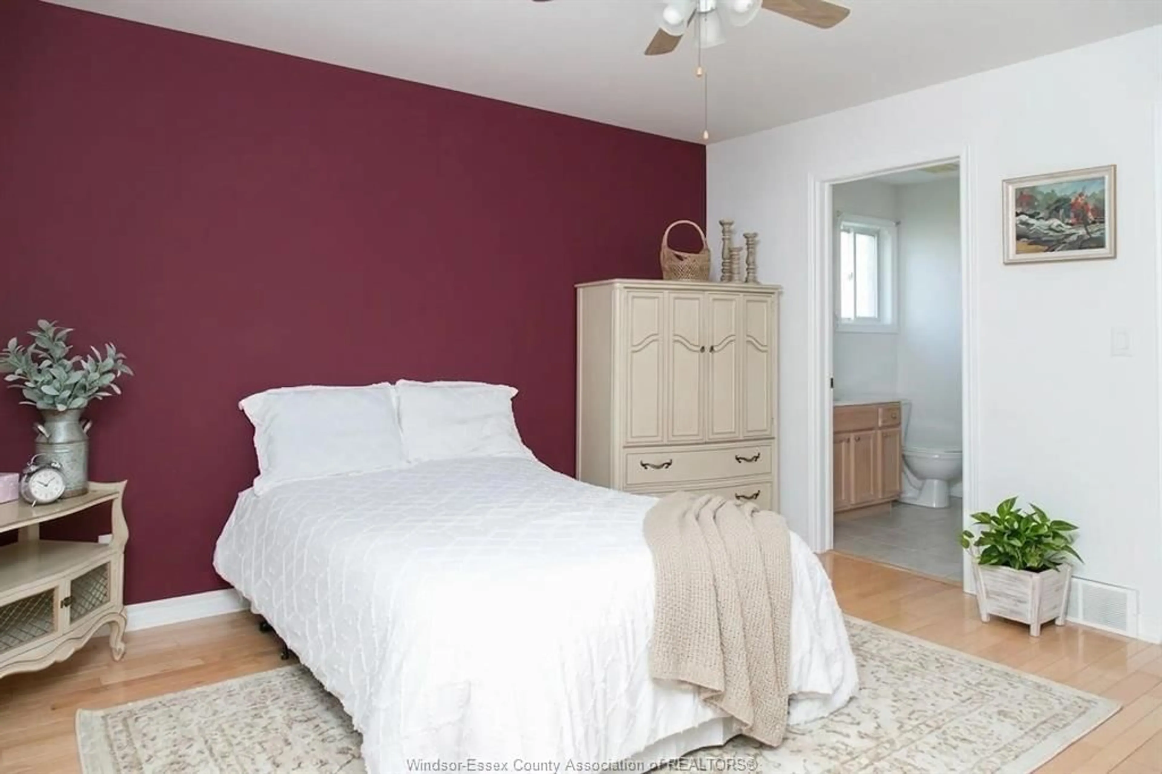 Bedroom with bed, wood/laminate floor for 8 Sand Pebble Cres, Kingsville Ontario N9Y 4B3