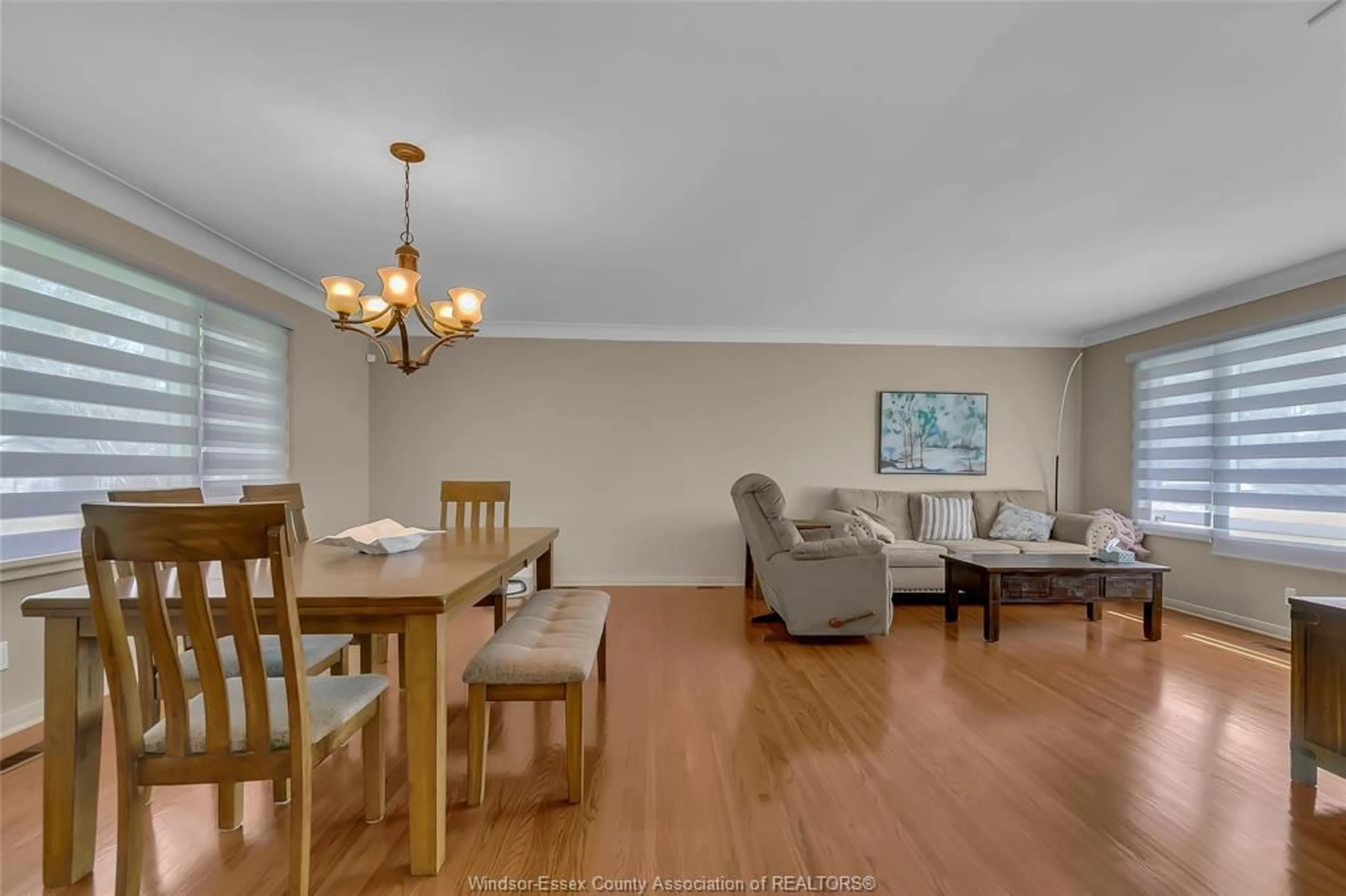 Dining room, wood/laminate floor for 2930 Curry Ave, Windsor Ontario N9E 2Y1