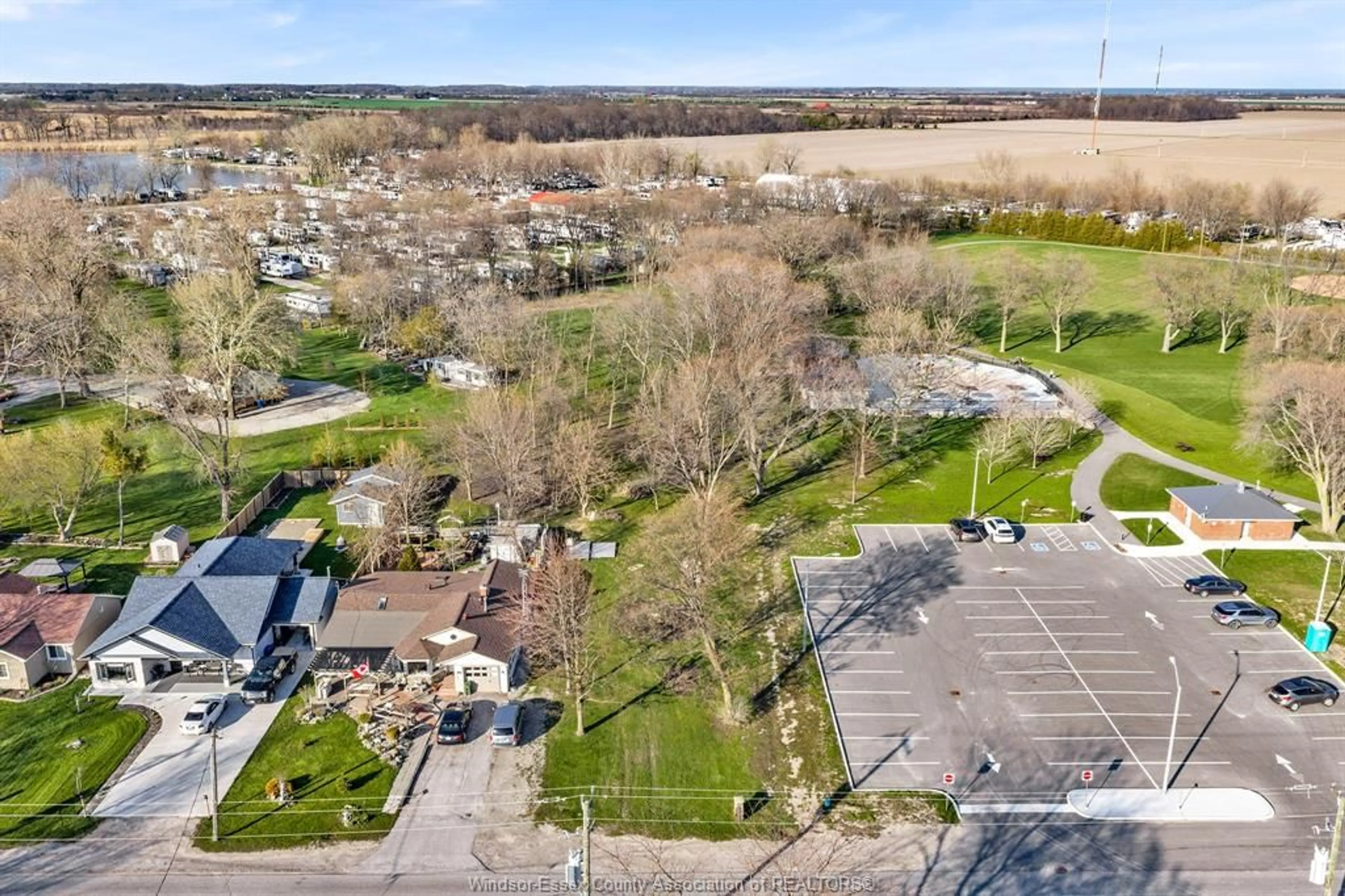 A pic from outside/outdoor area/front of a property/back of a property/a pic from drone, street for V/L POINT PELEE Dr, Leamington Ontario N8H 3V4