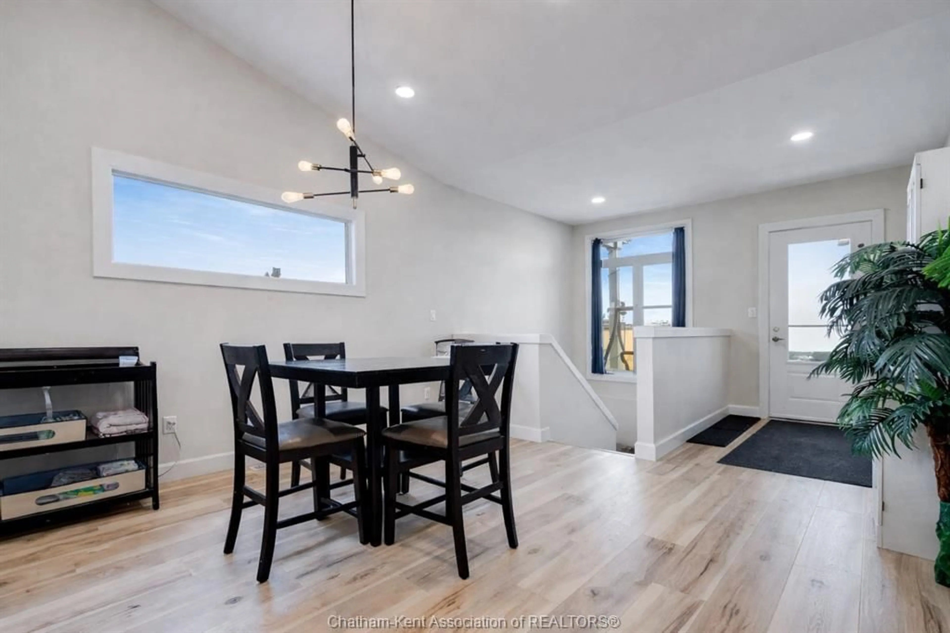 Unknown for 304 Horizon Lane, Chatham Ontario N7L 0G6