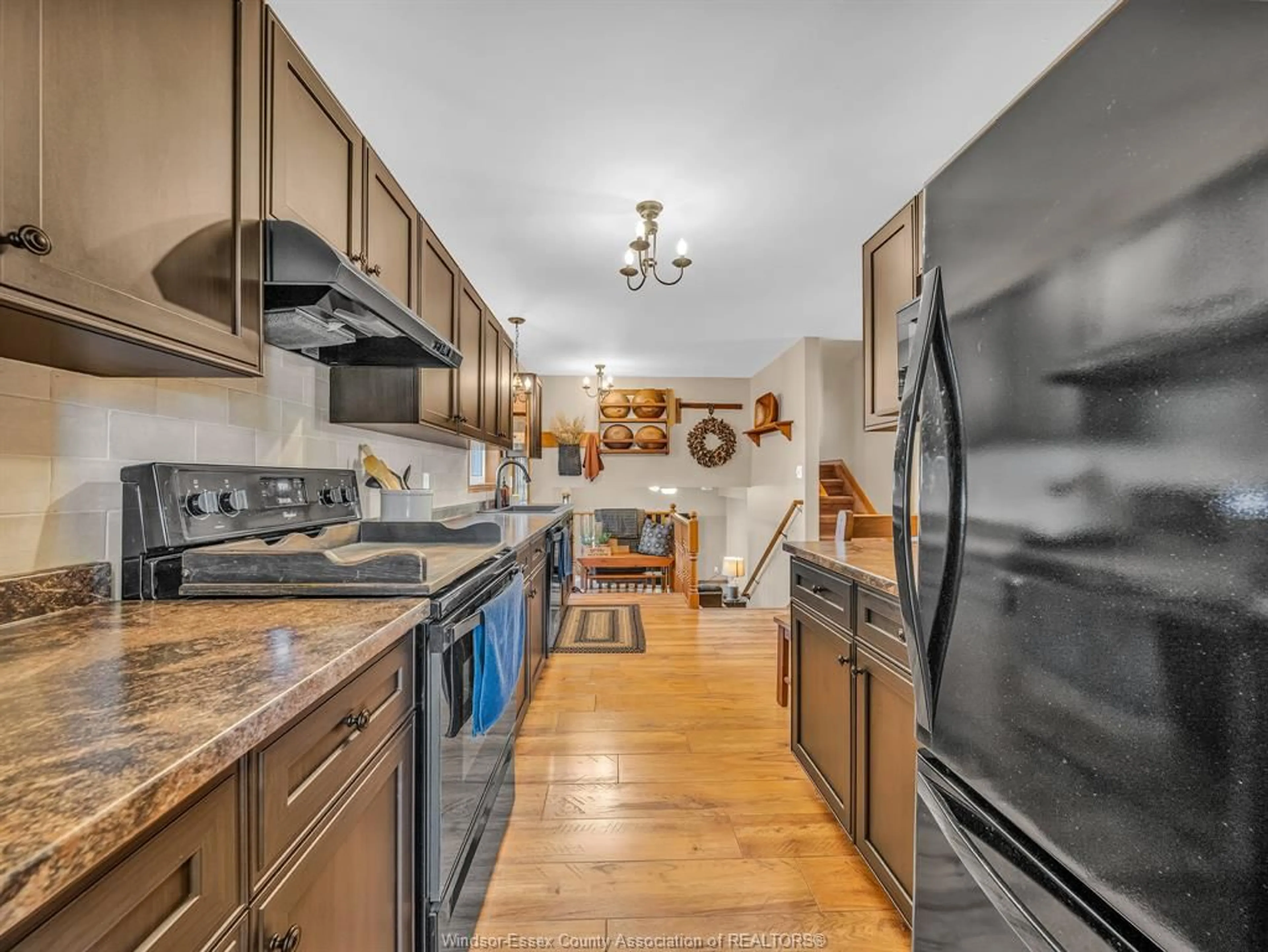 Unknown for 654 RICHMOND, Amherstburg Ontario N9V 3Z4