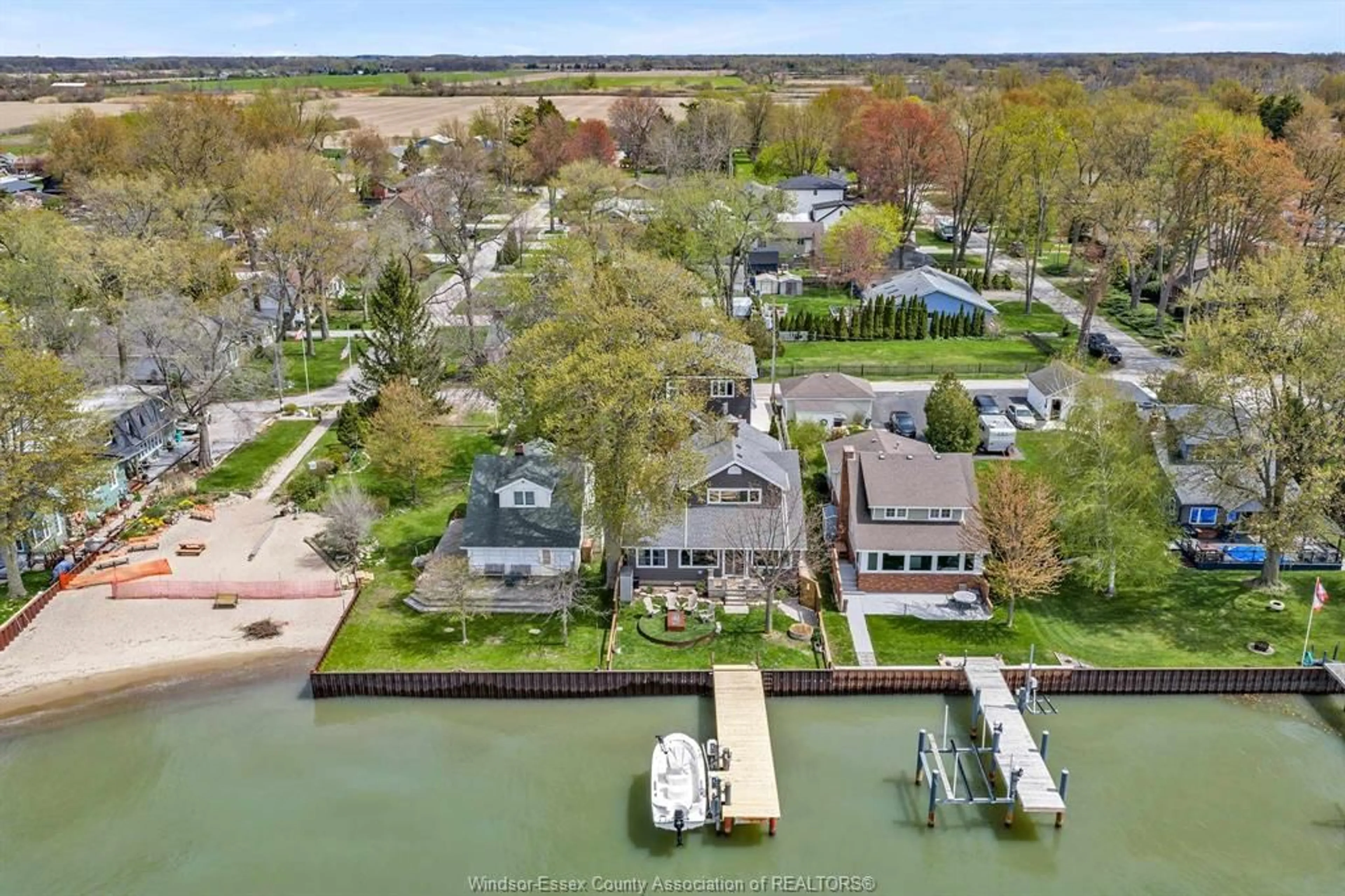 A pic from outside/outdoor area/front of a property/back of a property/a pic from drone, water/lake/river/ocean view for 41 Mickle Dr, Amherstburg Ontario N9V 1V3