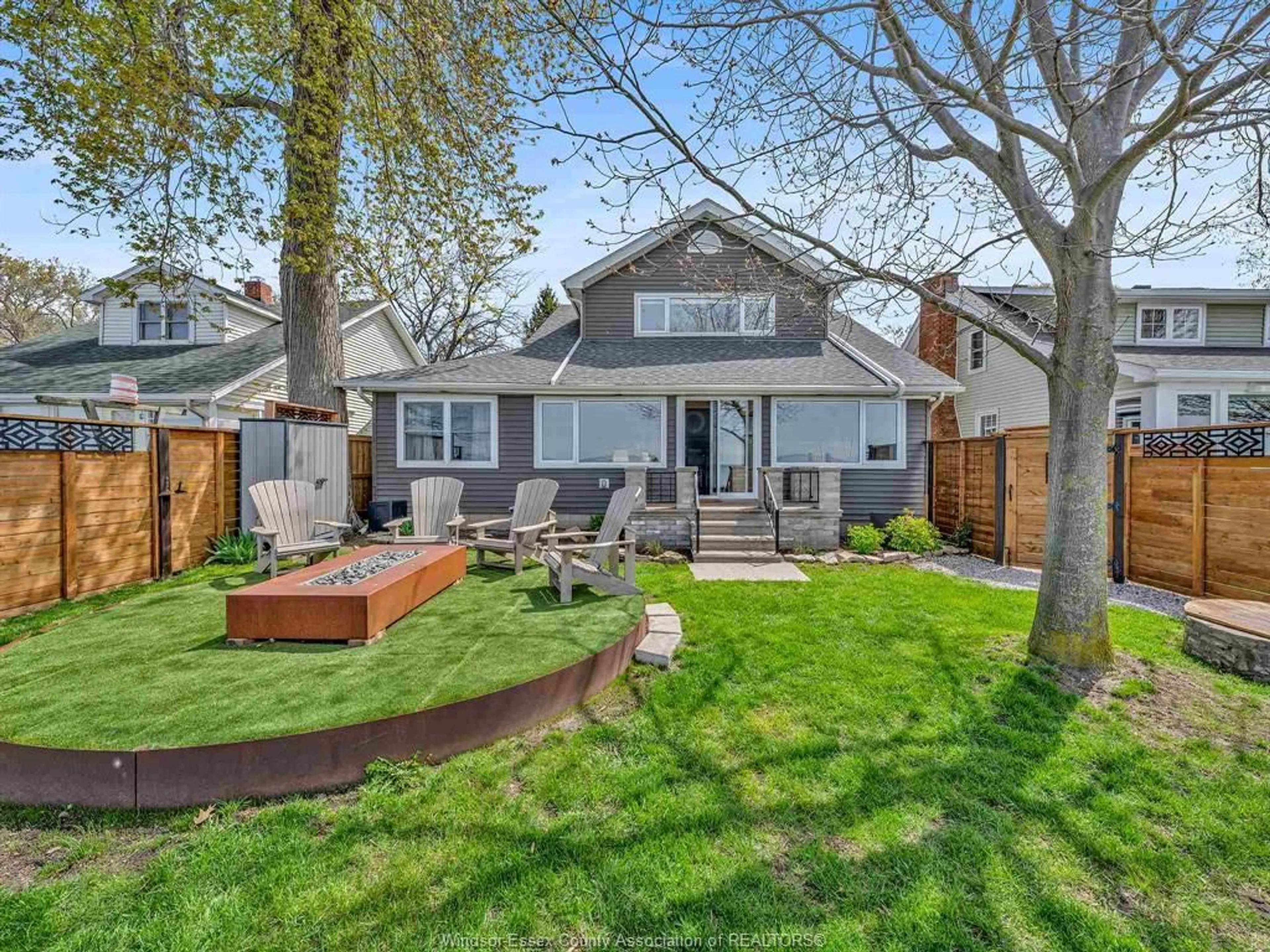 Unknown for 41 Mickle Dr, Amherstburg Ontario N9V 1V3