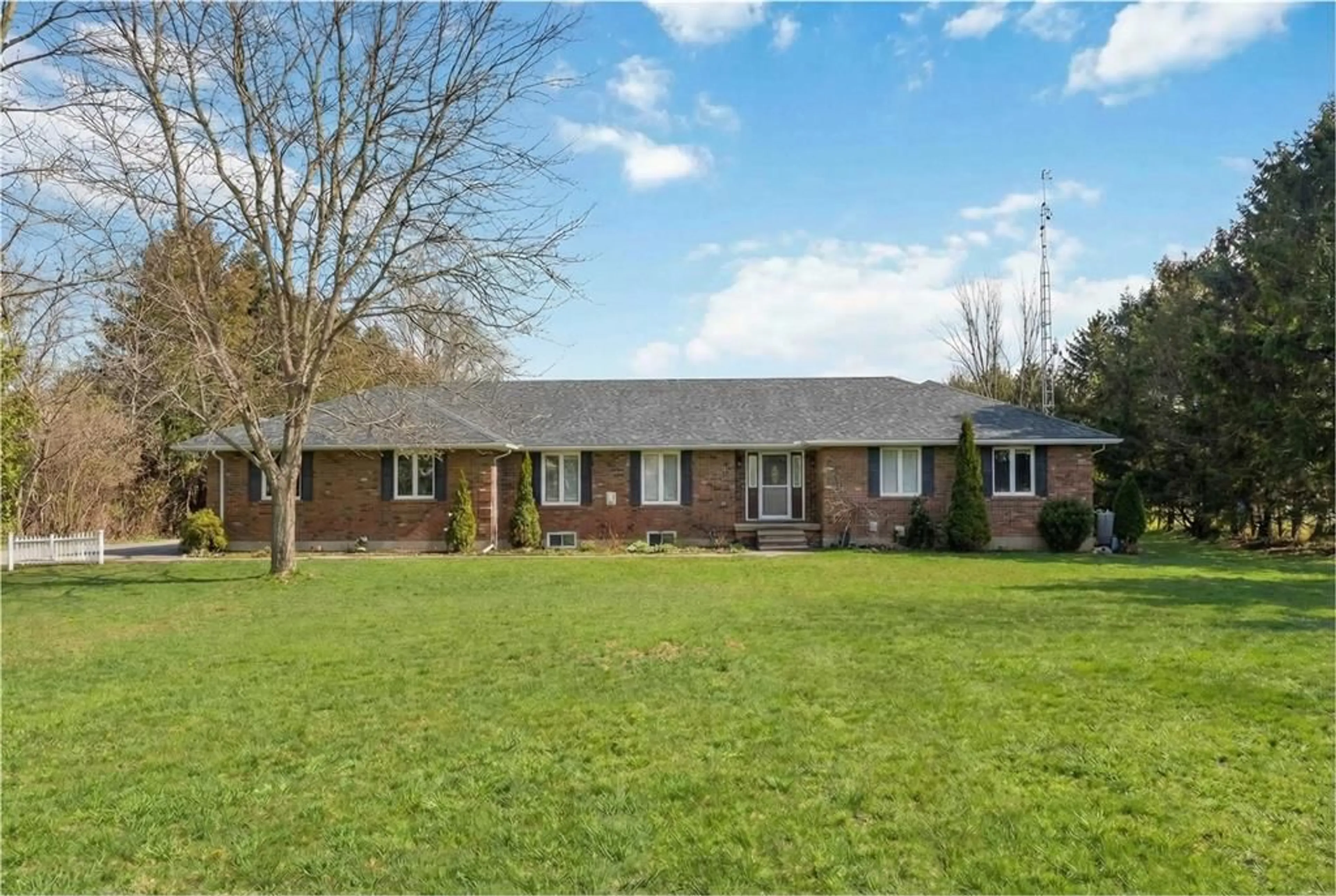 Home with brick exterior material, street for 5386 MANDAUMIN Rd, Plympton-Wyoming Ontario N7T 7H3
