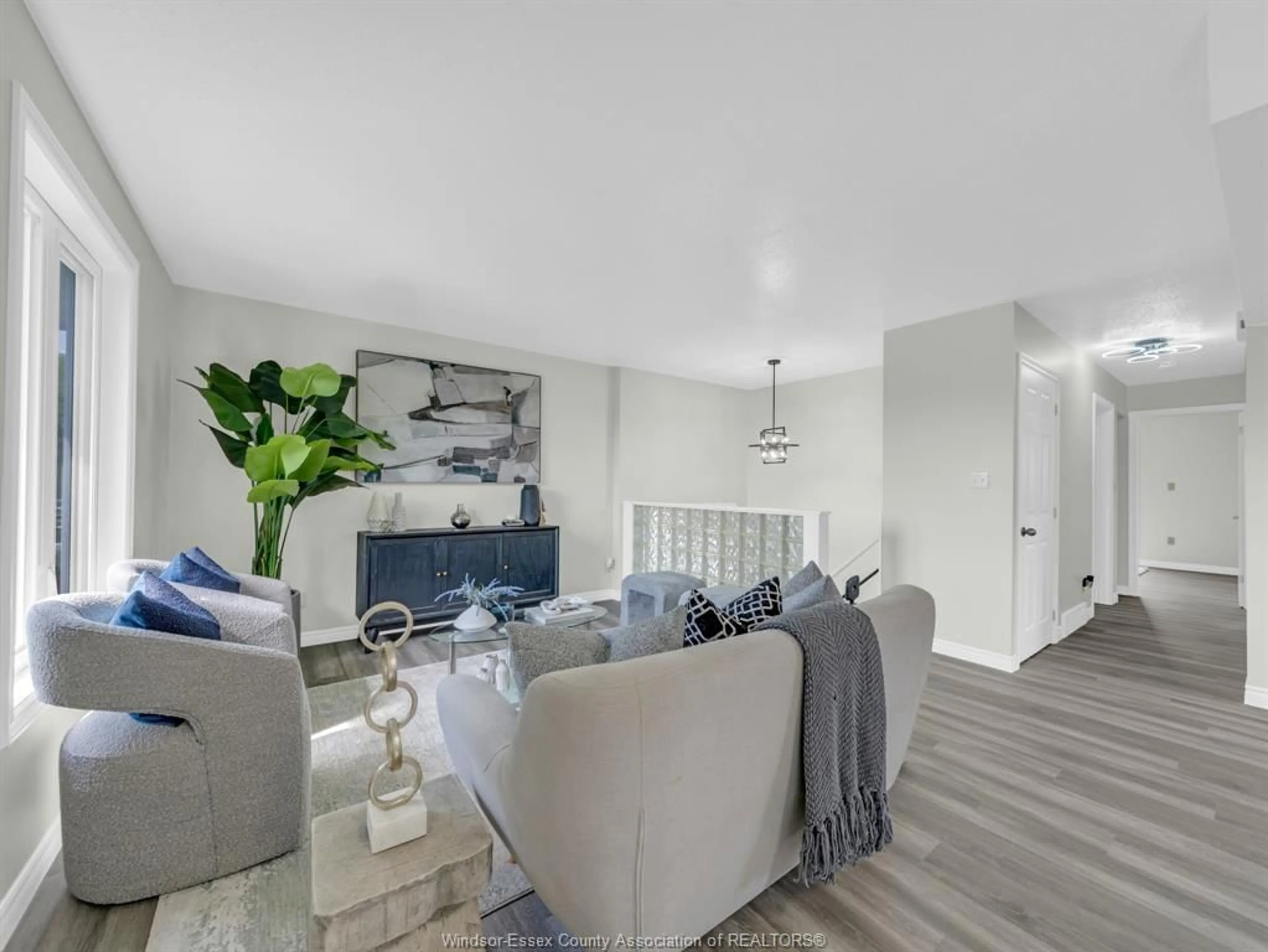 Living room with furniture, unknown for 30 Indiana Pl, Amherstburg Ontario N9V 3X5