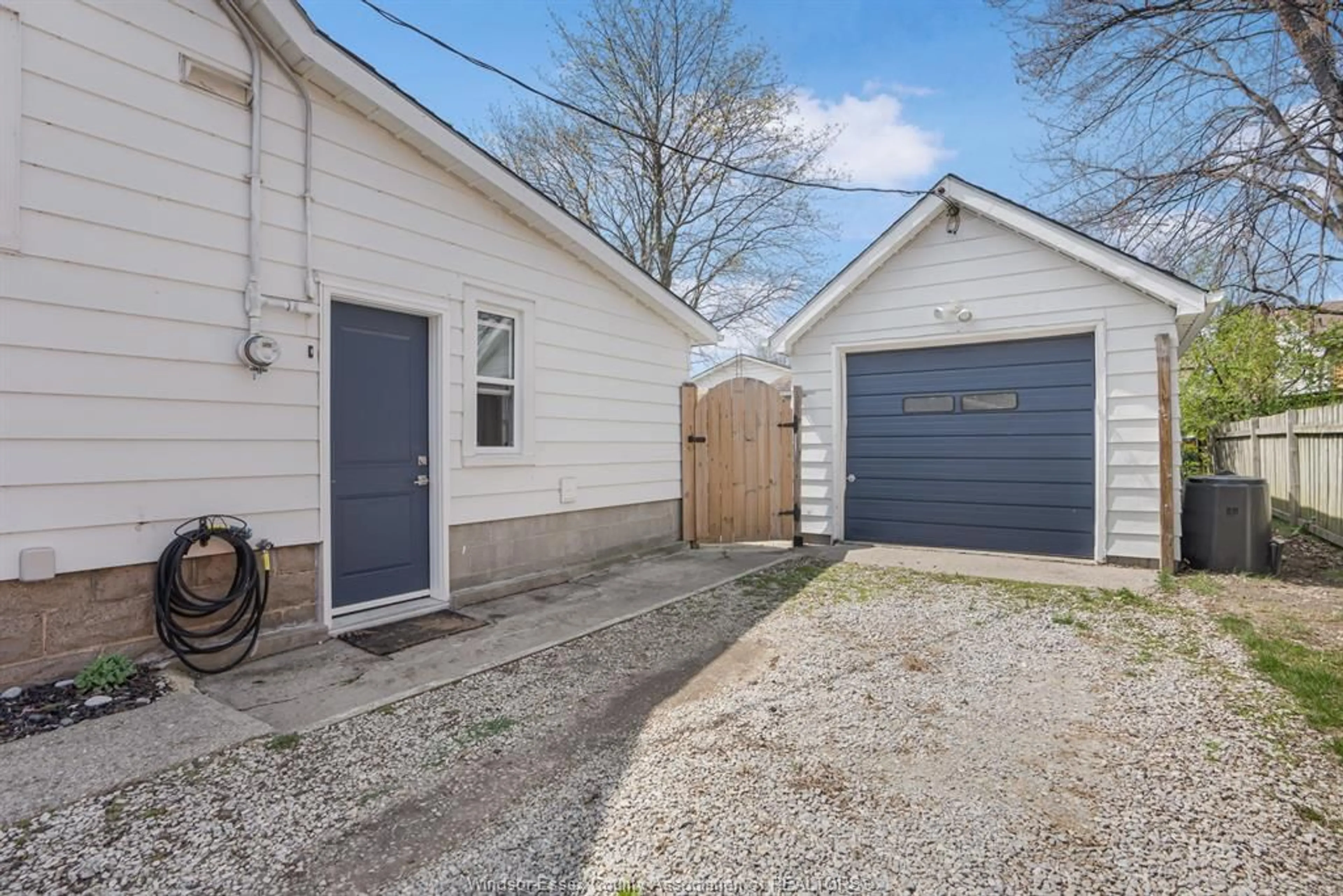 Unknown for 496 MURRAY St, Wallaceburg Ontario N8A 1V6