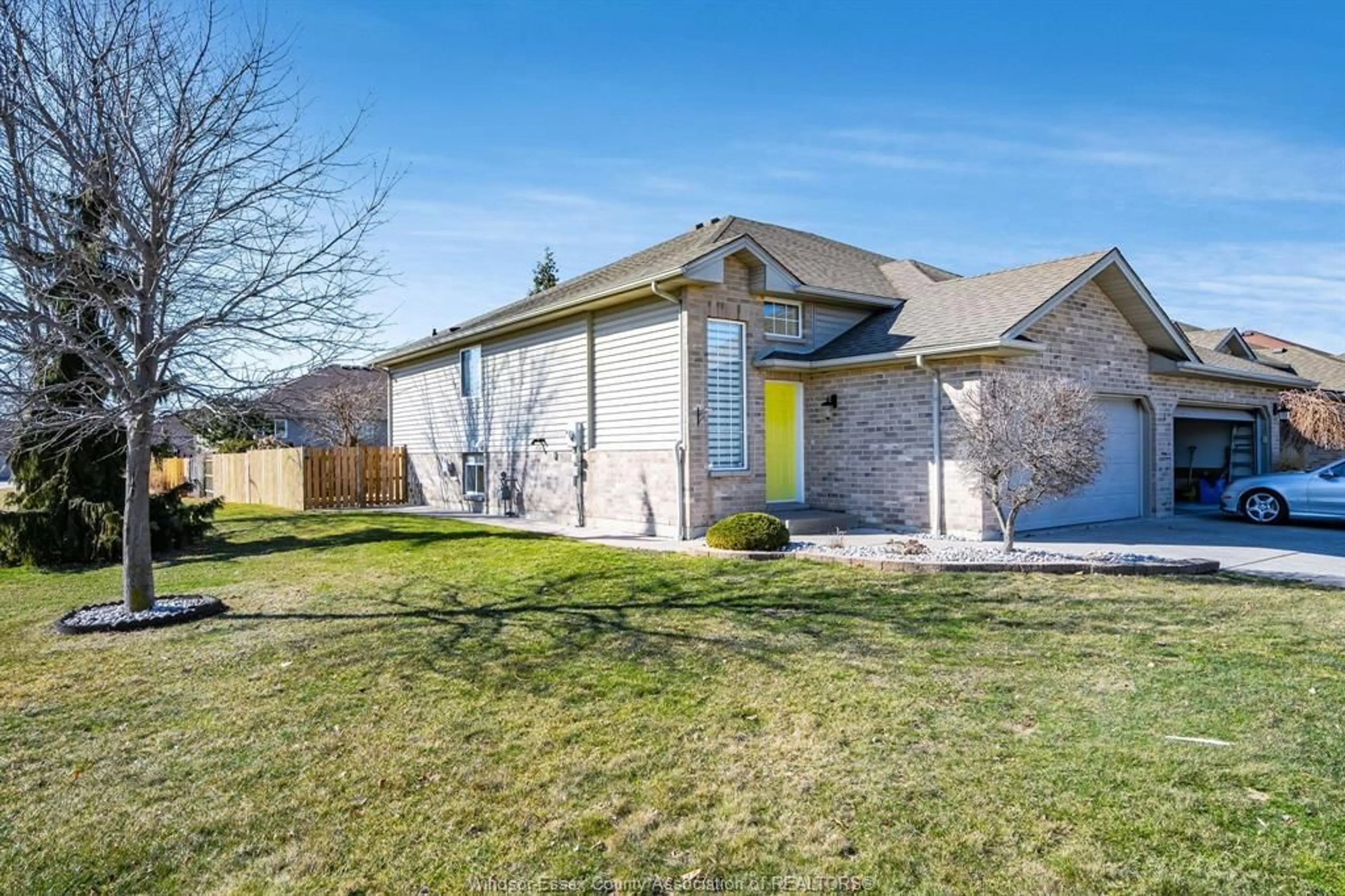 Unknown for 20 Normandy Ave, Kingsville Ontario N9Y 4B4