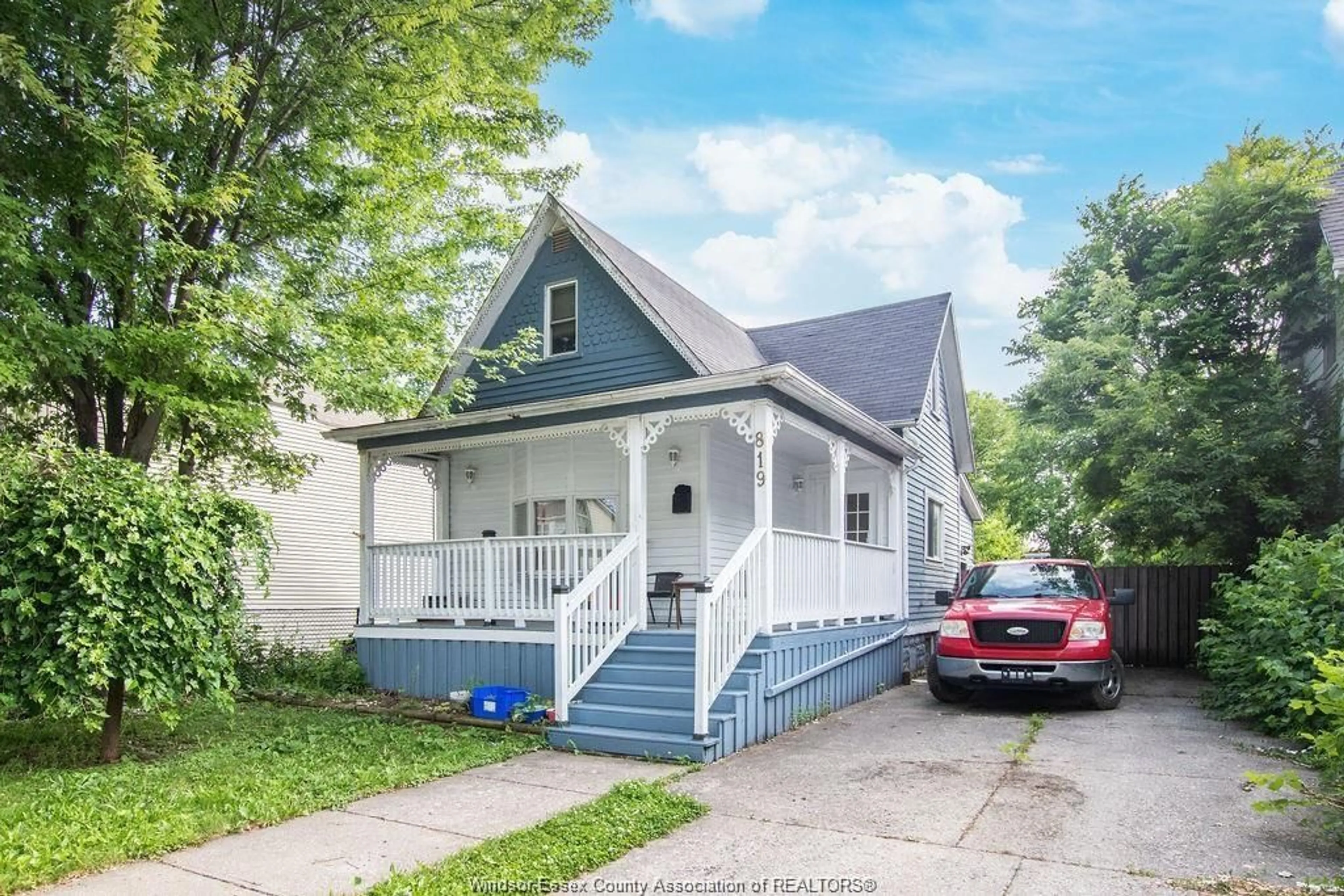 Home with vinyl exterior material, street for 819 LANGLOIS Ave, Windsor Ontario N9A 2G9