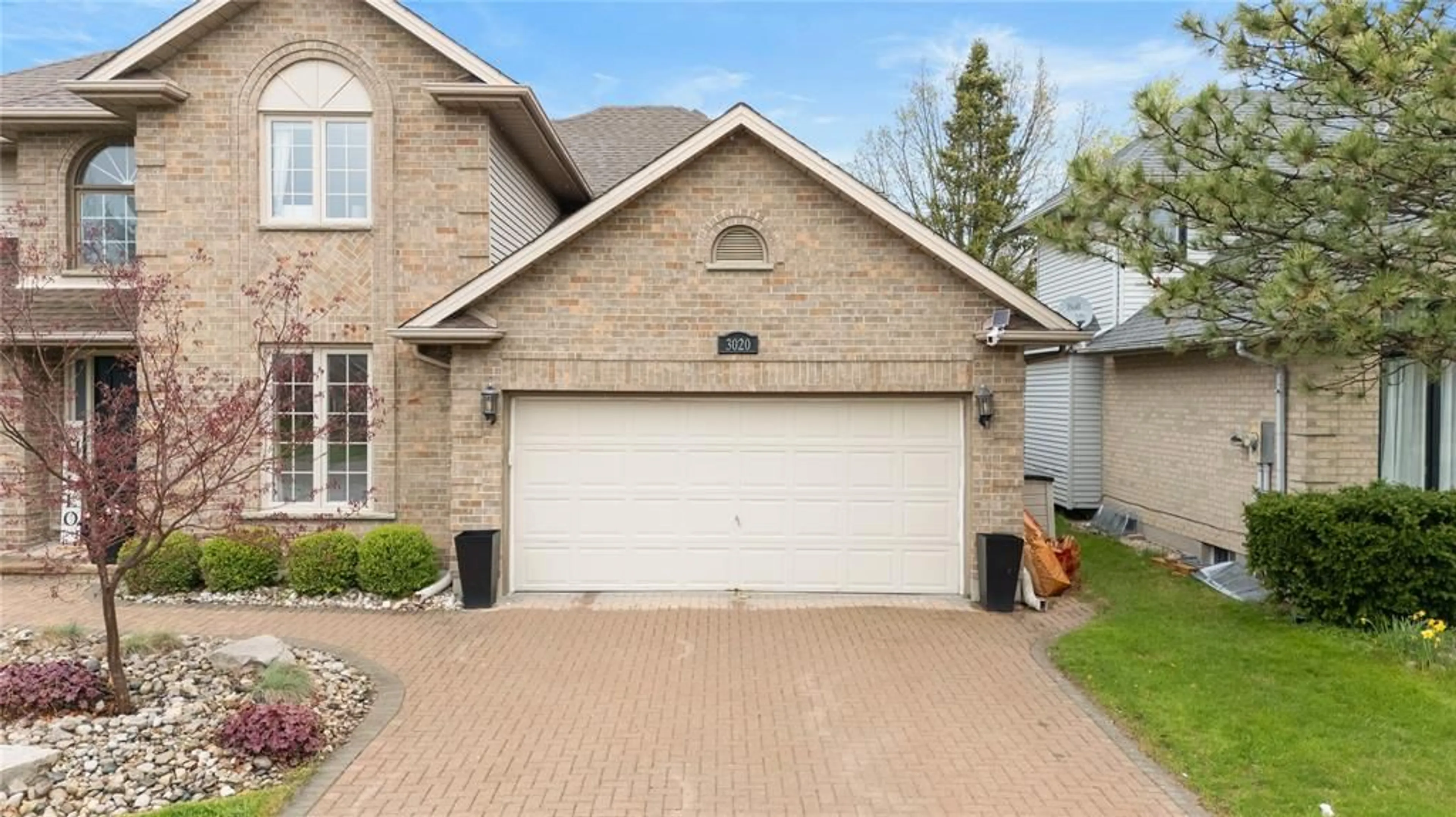 Home with brick exterior material, street for 3020 MAIDSTONE Cres, Sarnia Ontario N0N 1C0