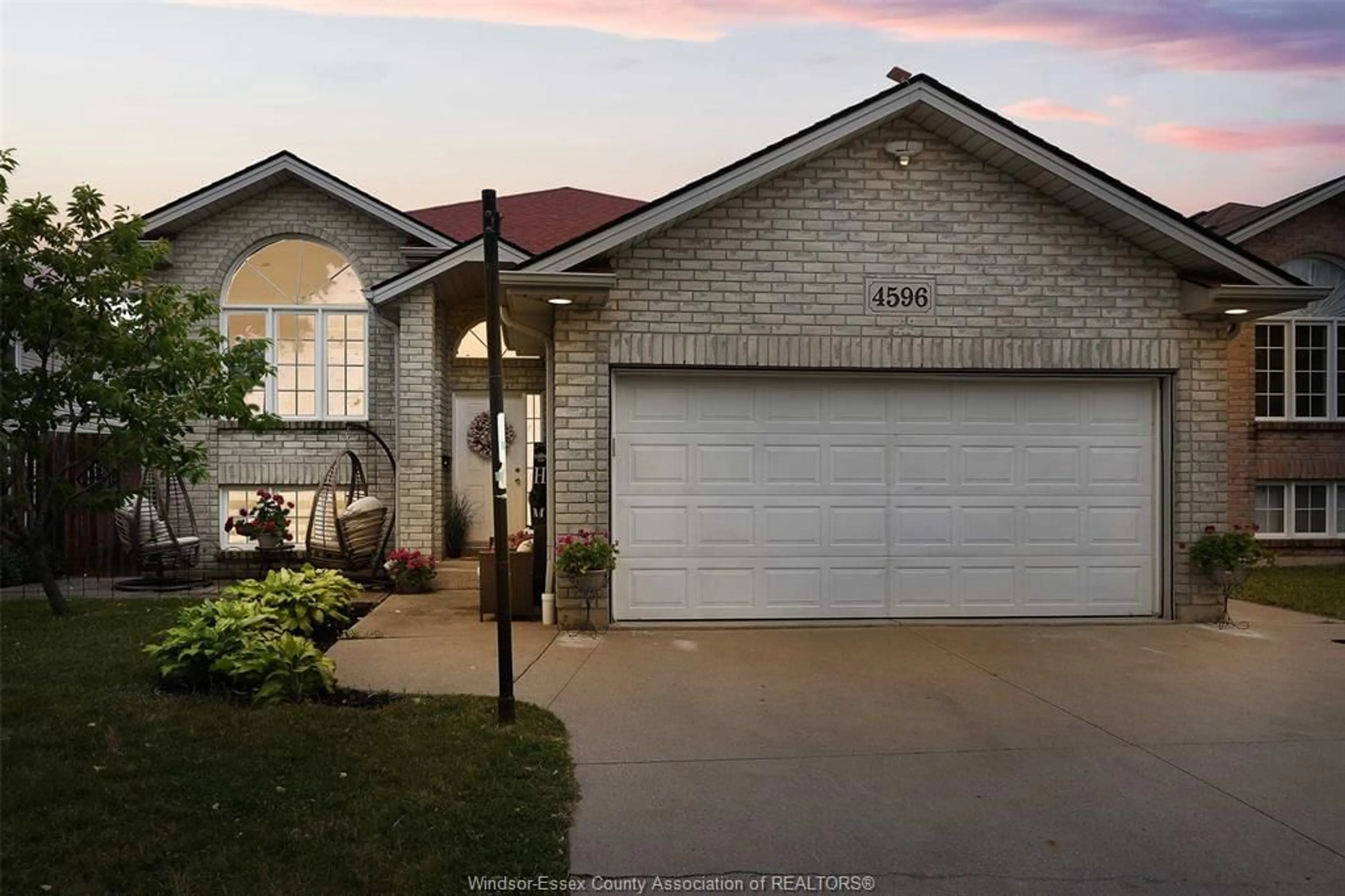 Home with brick exterior material, street for 4596 FONTANA Ave, Windsor Ontario N9G 3C8