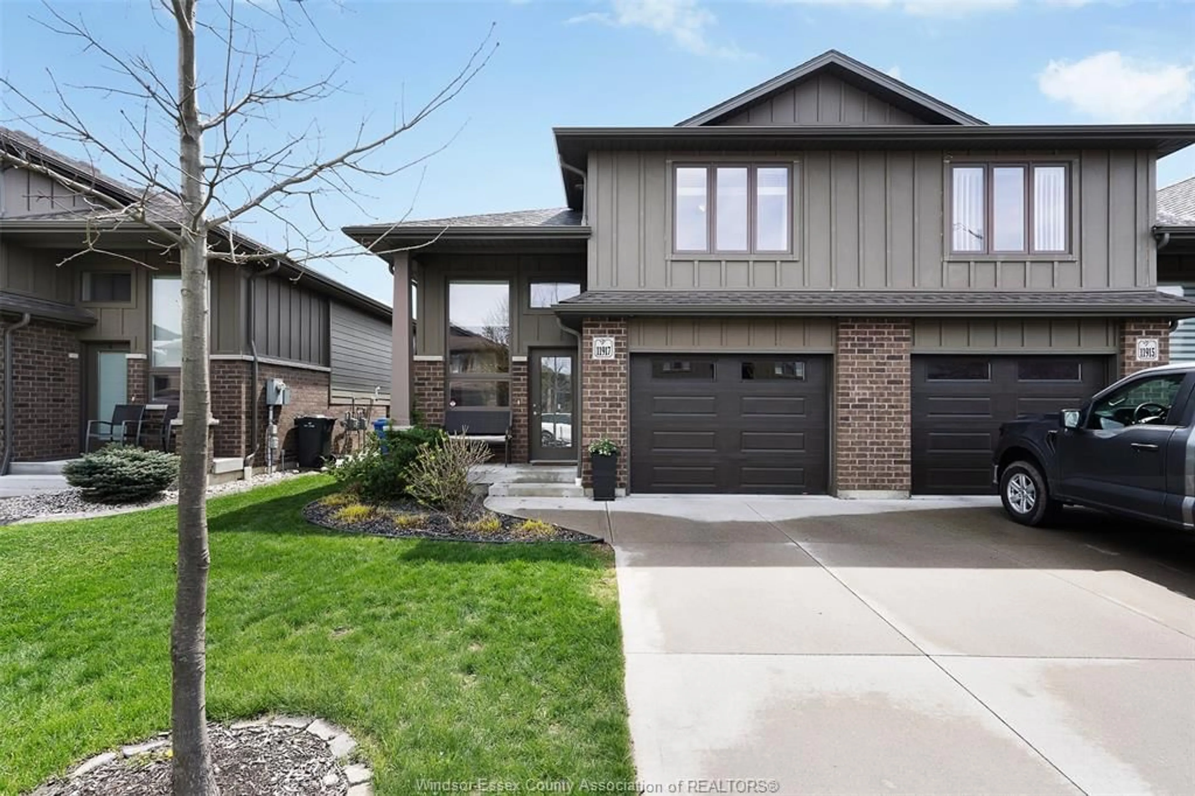 Home with brick exterior material, street for 11917 MAITLAND, Windsor Ontario N8P 0B9