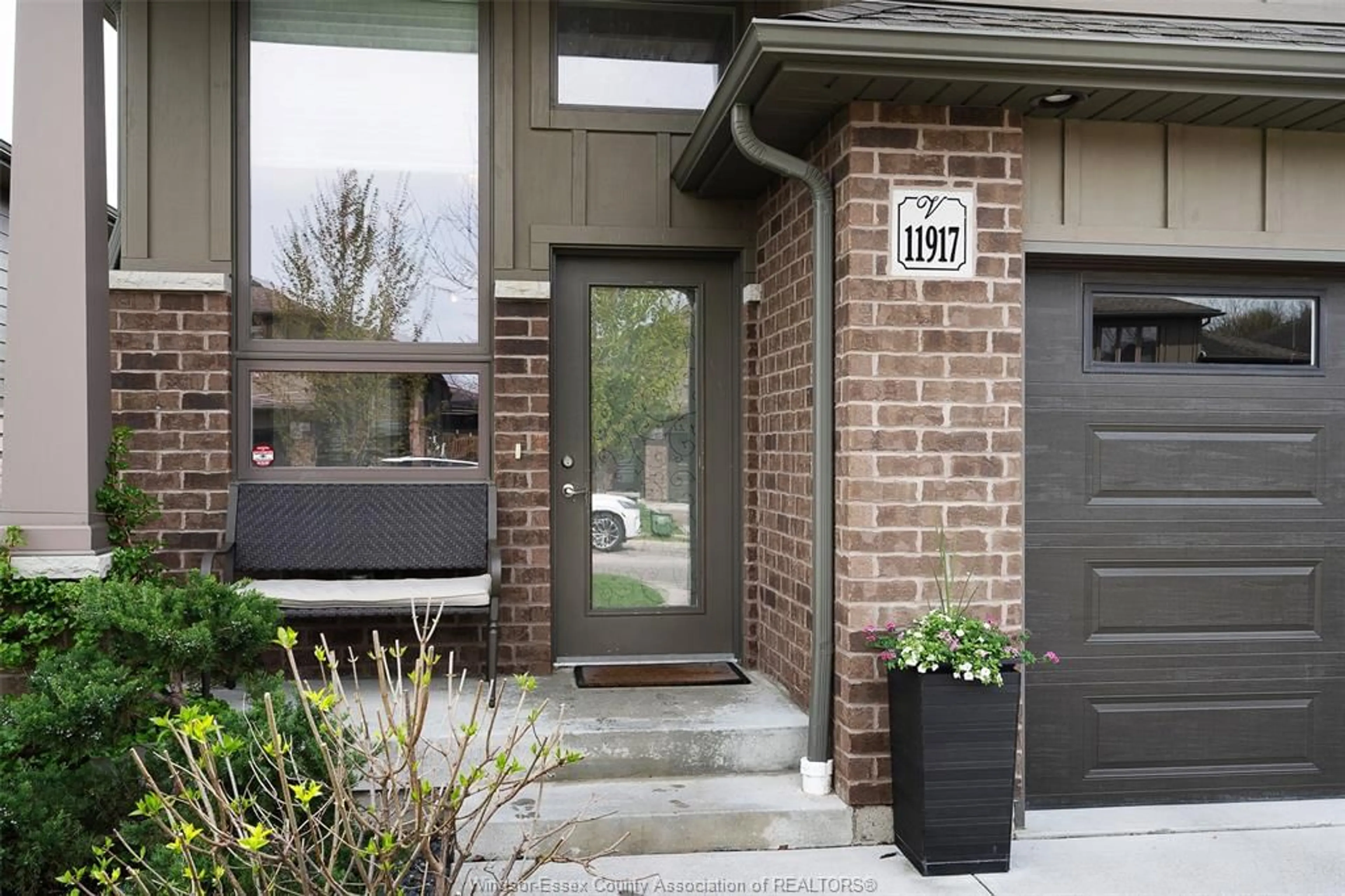 Home with brick exterior material, street for 11917 MAITLAND, Windsor Ontario N8P 0B9