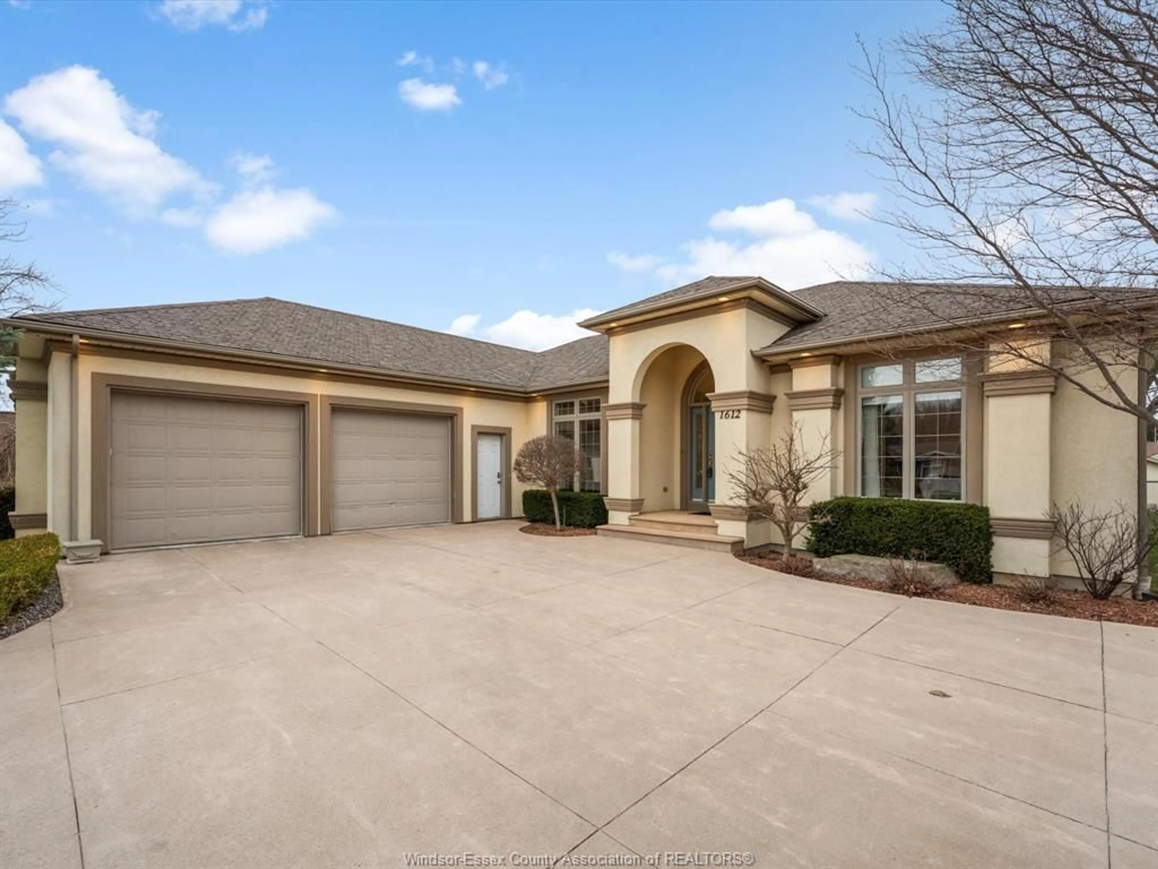 Unknown for 1612 Road 2, Kingsville Ontario N0P 2G0