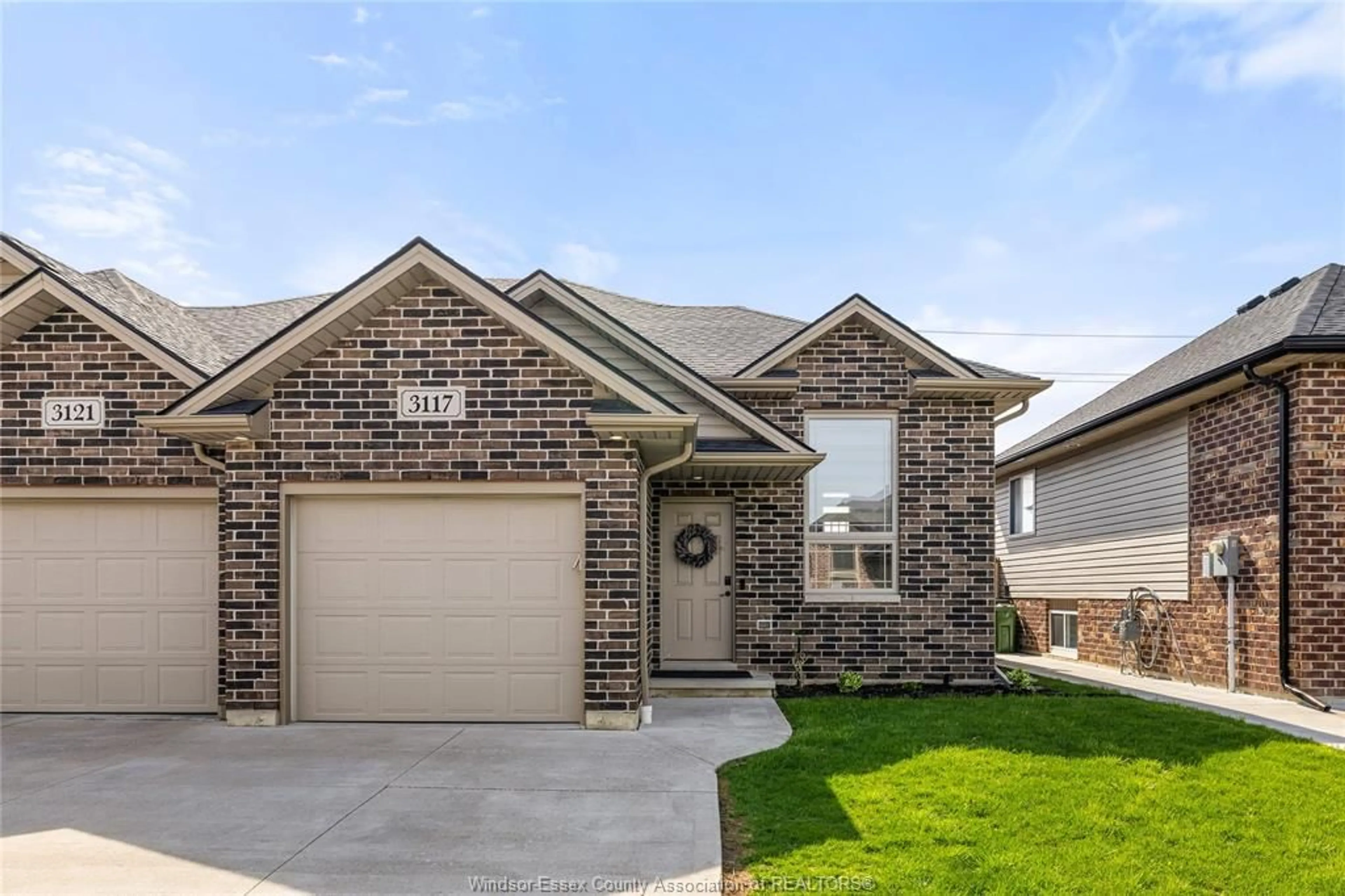 Home with brick exterior material, street for 3117 VIOLA Cres, Windsor Ontario N8N 0A1