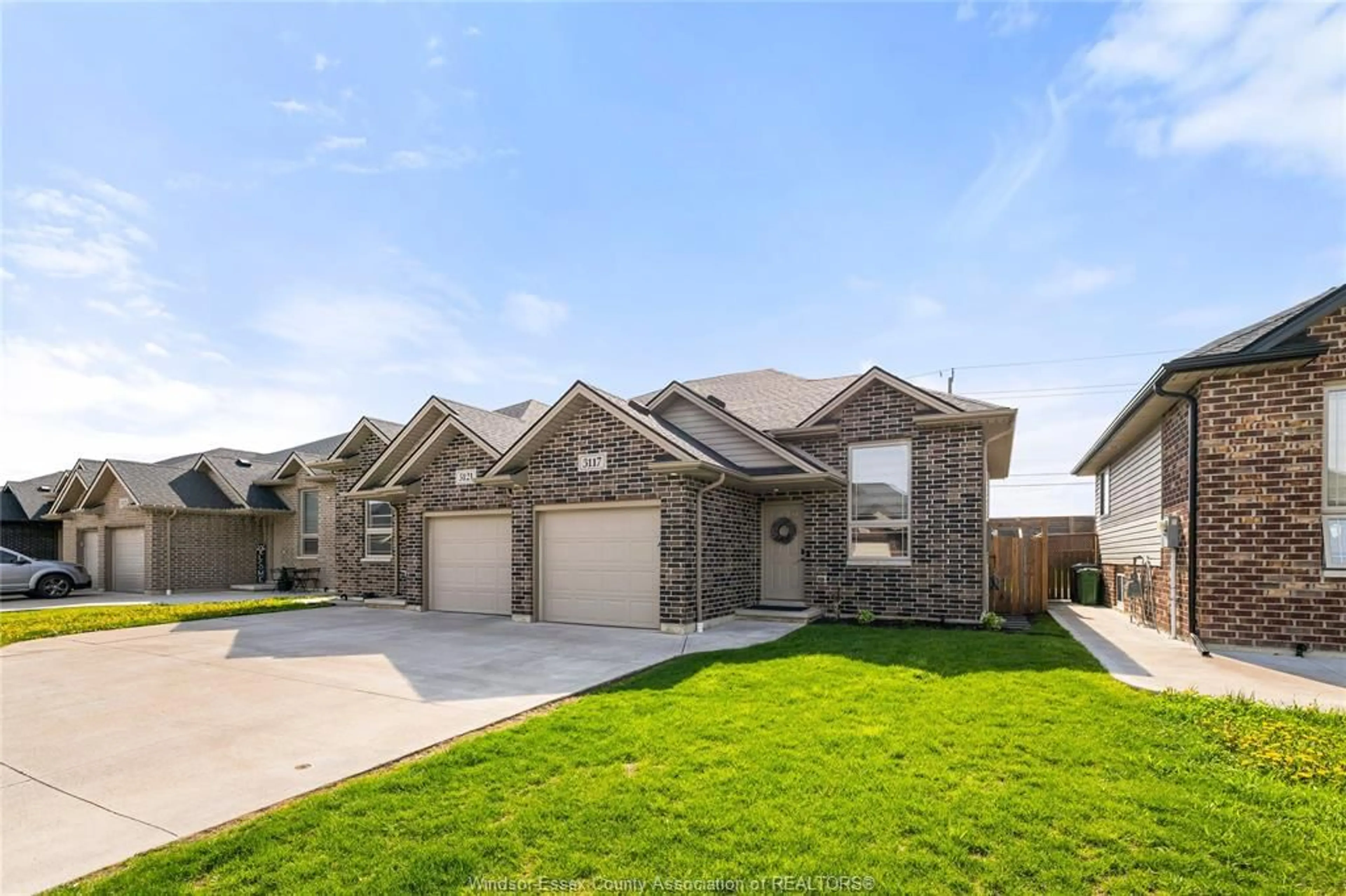 Home with brick exterior material, street for 3117 VIOLA Cres, Windsor Ontario N8N 0A1