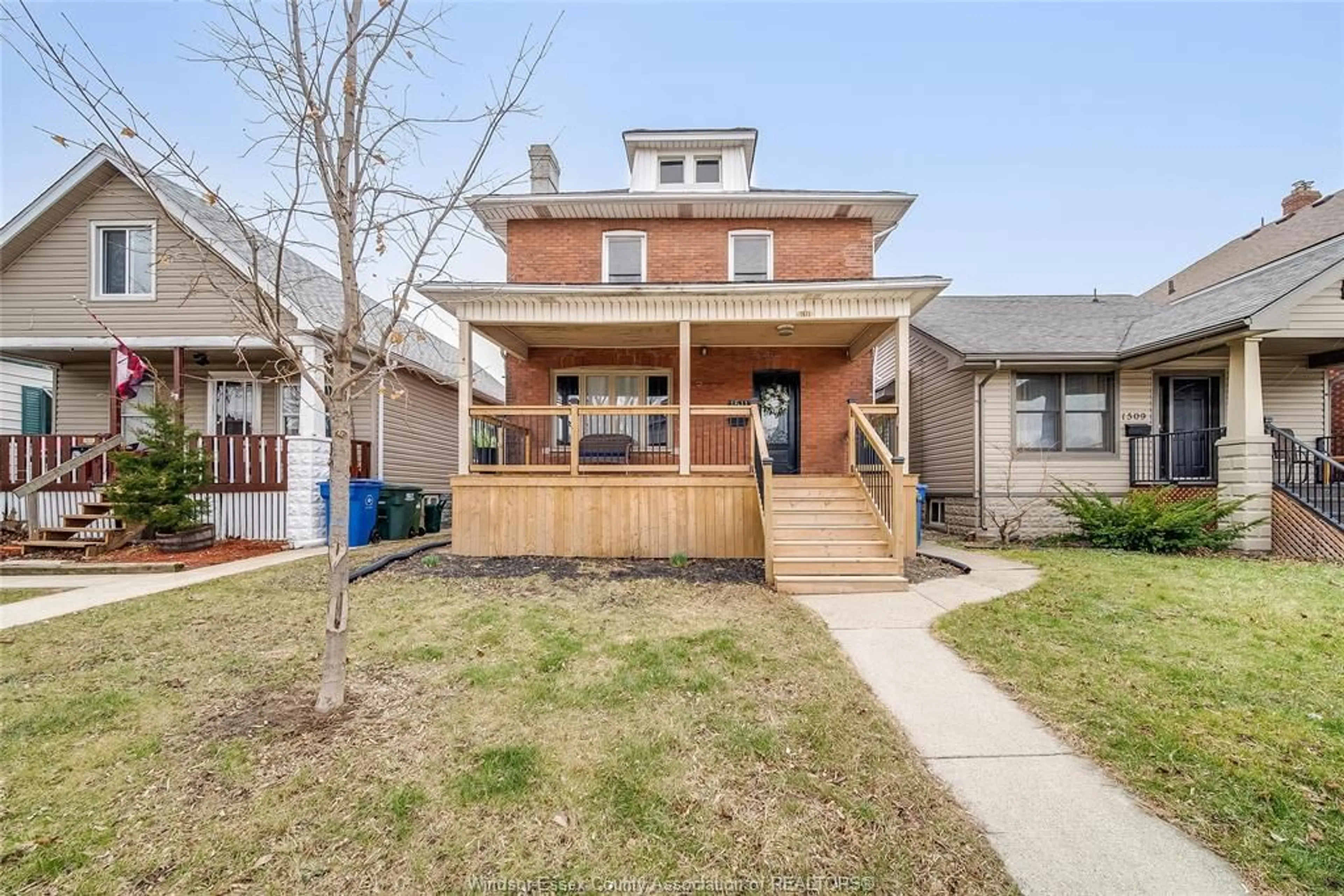 Home with brick exterior material, street for 1511 HALL, Windsor Ontario N8X 4R6