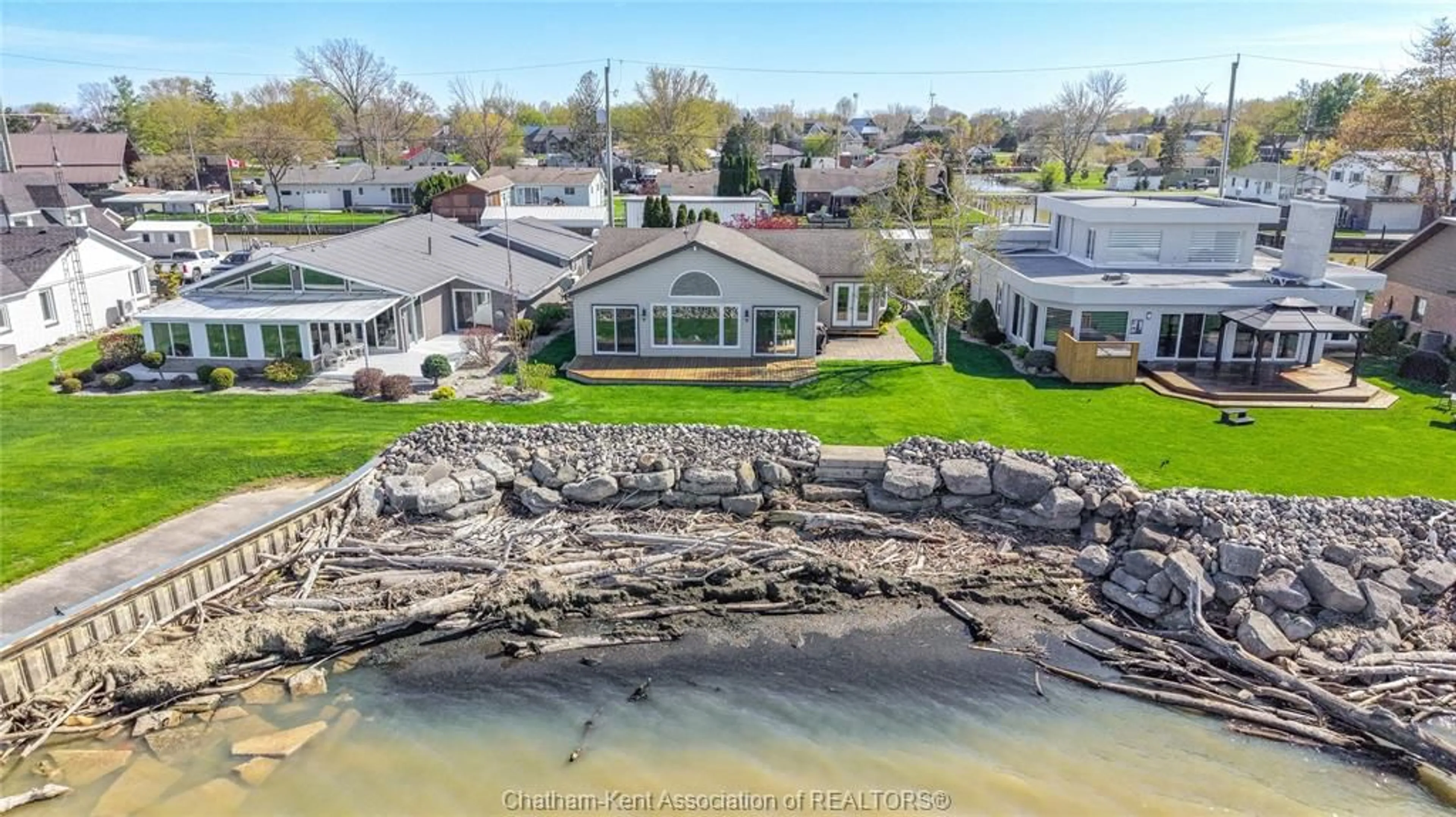 A pic from outside/outdoor area/front of a property/back of a property/a pic from drone, water/lake/river/ocean view for 19060 PENINSULA St, Lighthouse Cove Ontario N0P 2L0