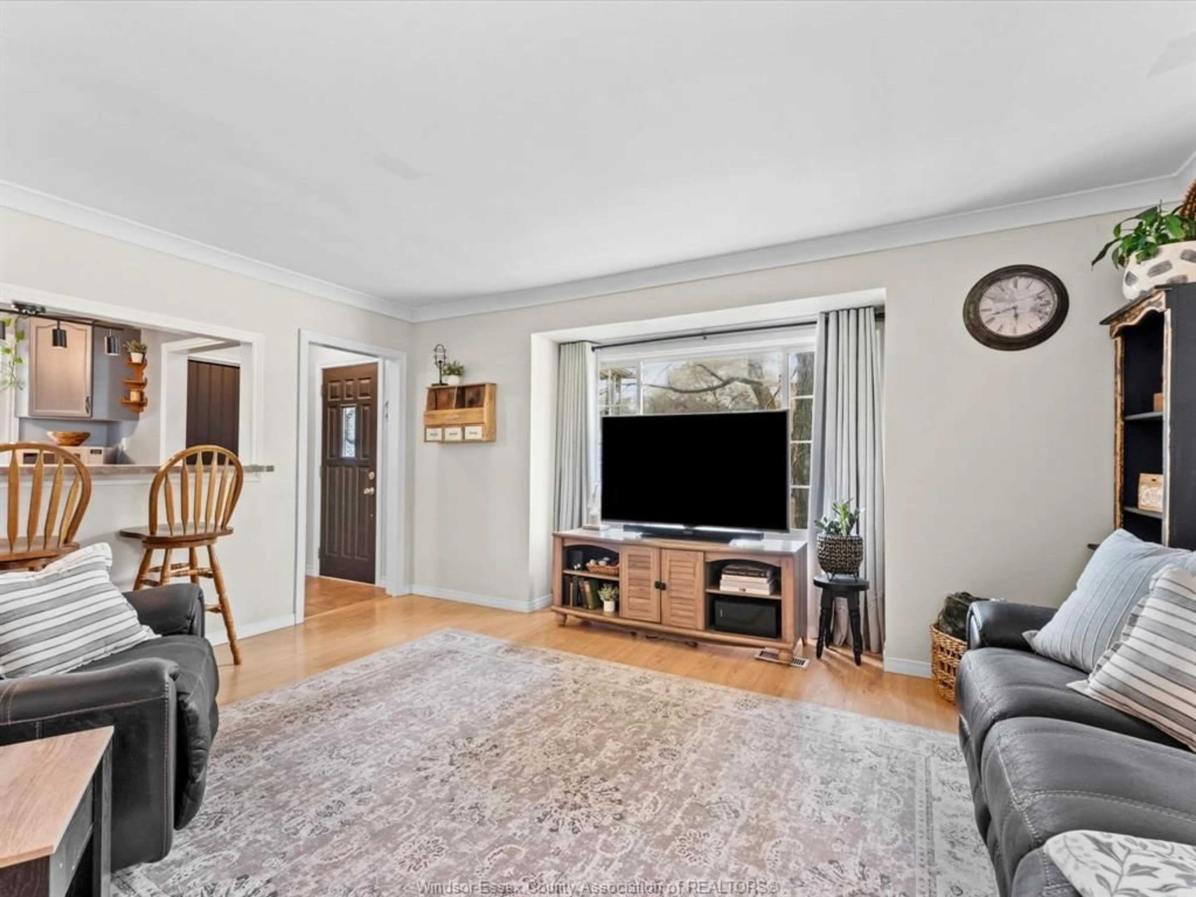 Living room with furniture, unknown for 1894 MALTA Rd, Windsor Ontario N8W 4H2