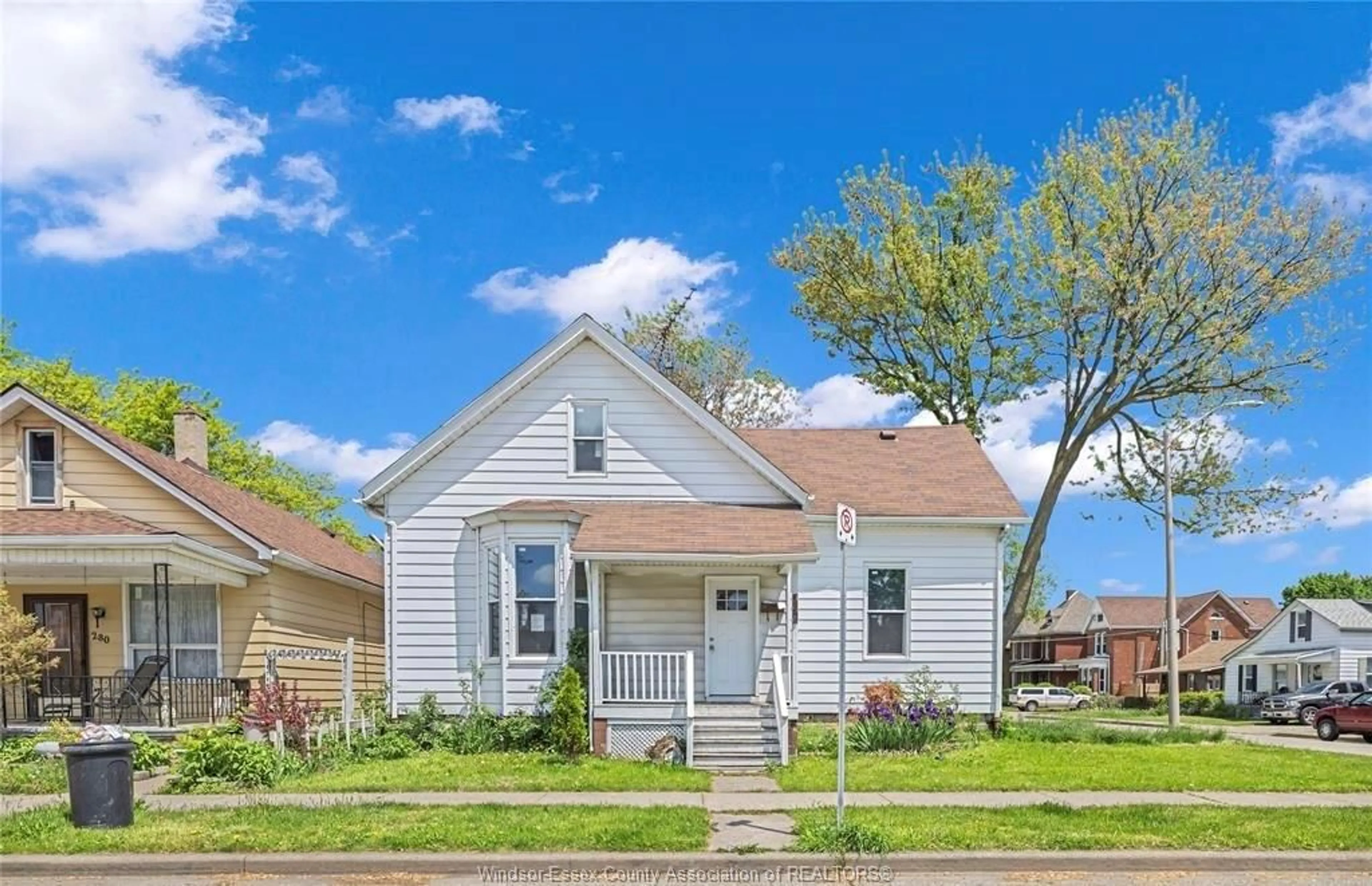 Unknown for 294 LOUIS Ave, Windsor Ontario N9A 1W2