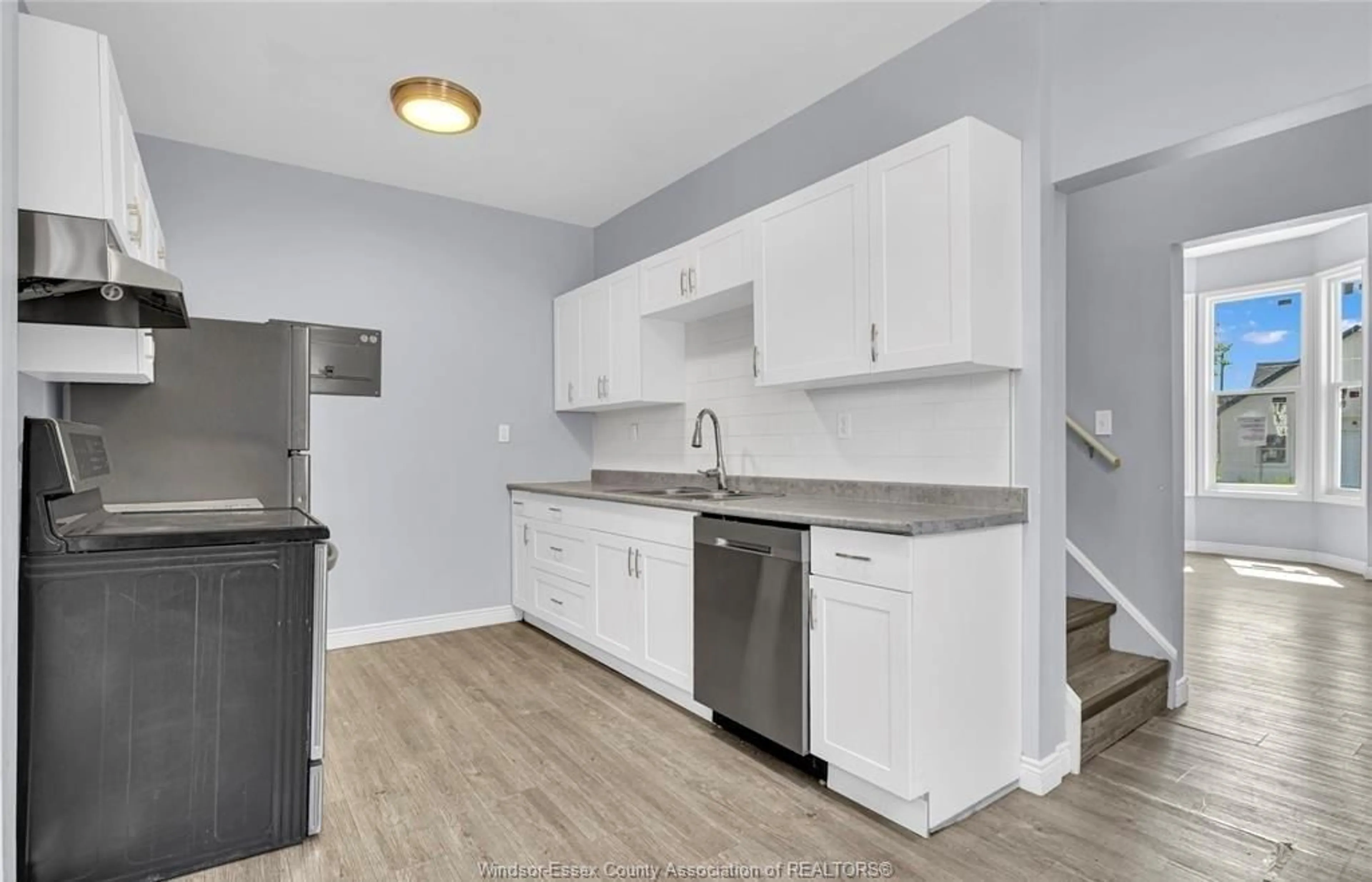 Standard kitchen, unknown for 294 LOUIS Ave, Windsor Ontario N9A 1W2