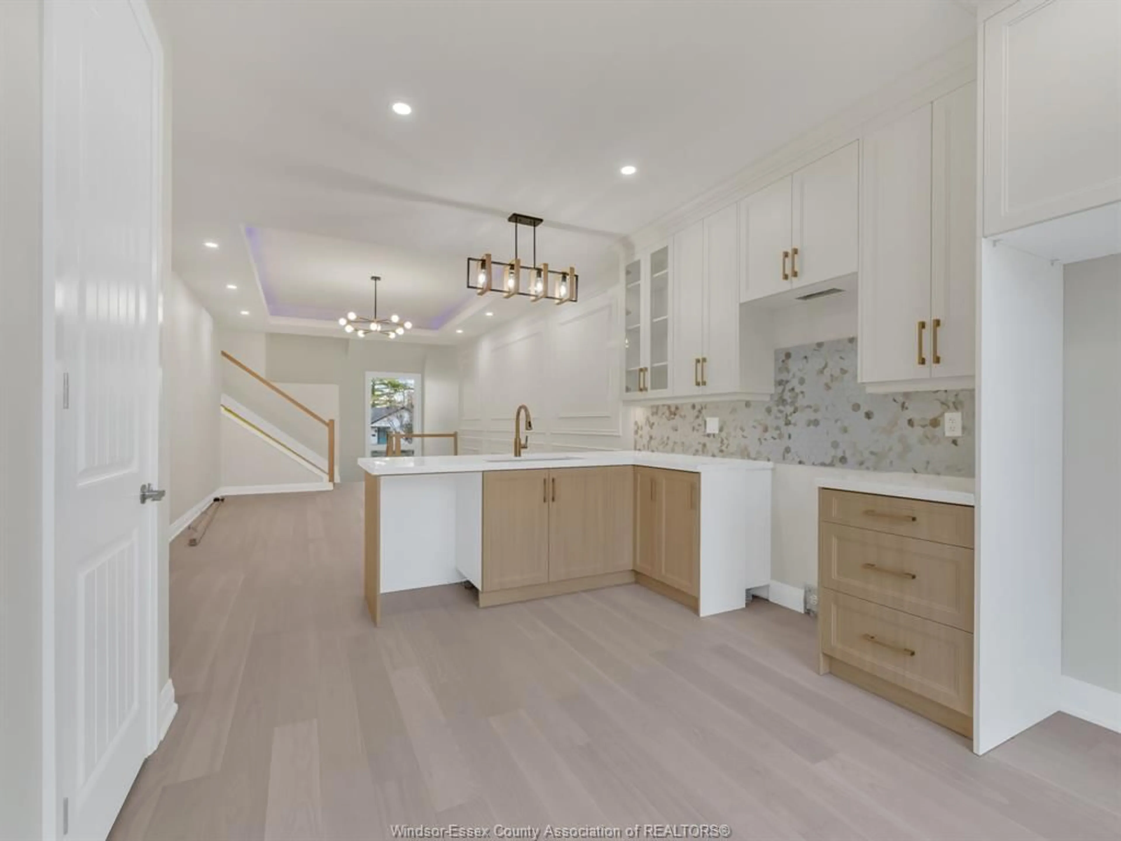 Open concept kitchen, ceramic/tile floor for 125 Laurier Dr, LaSalle Ontario N9J 1L4
