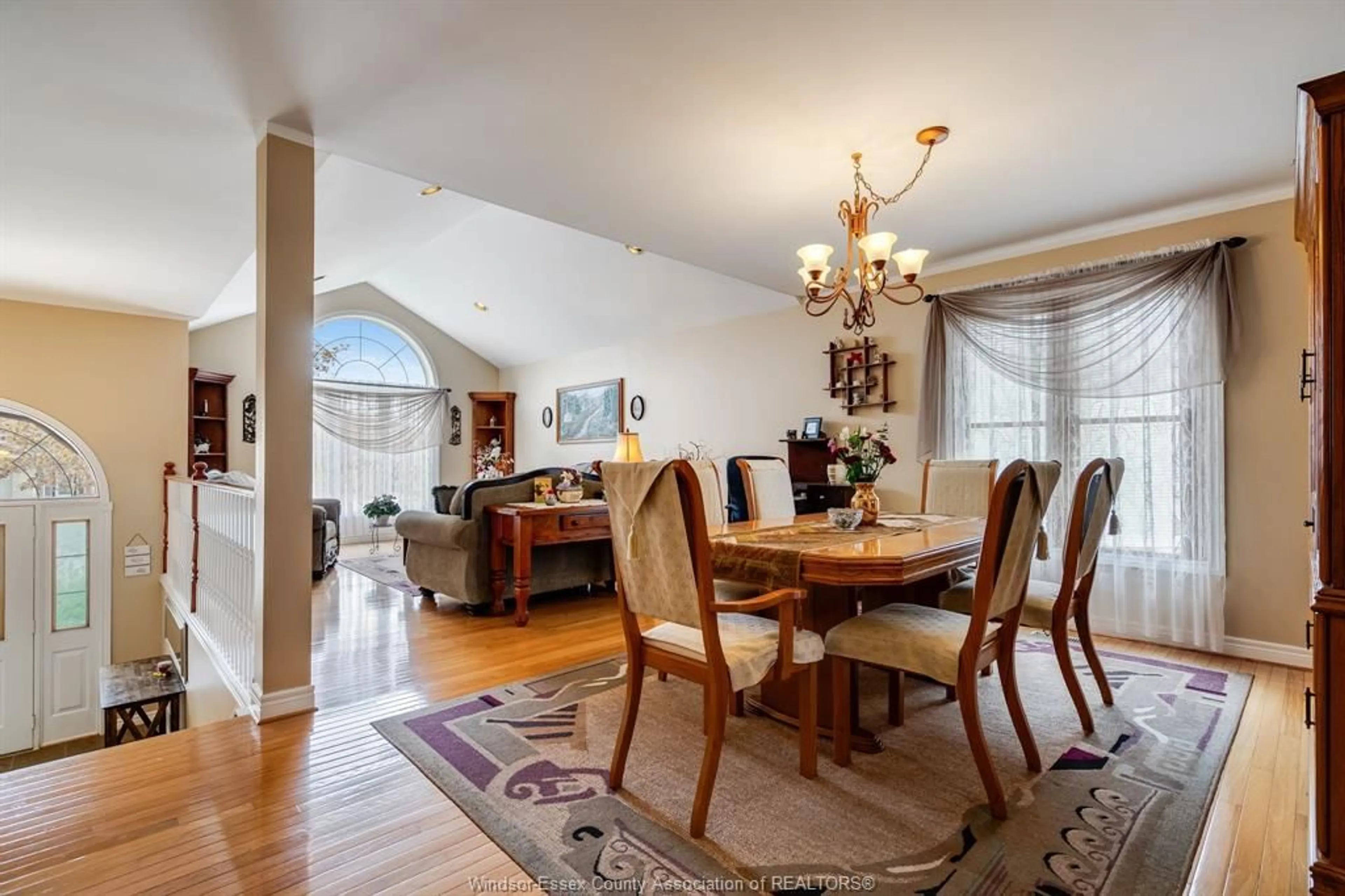 Dining room, wood/laminate floor for 25 Regatta Dr, Leamington Ontario N8H 5L6