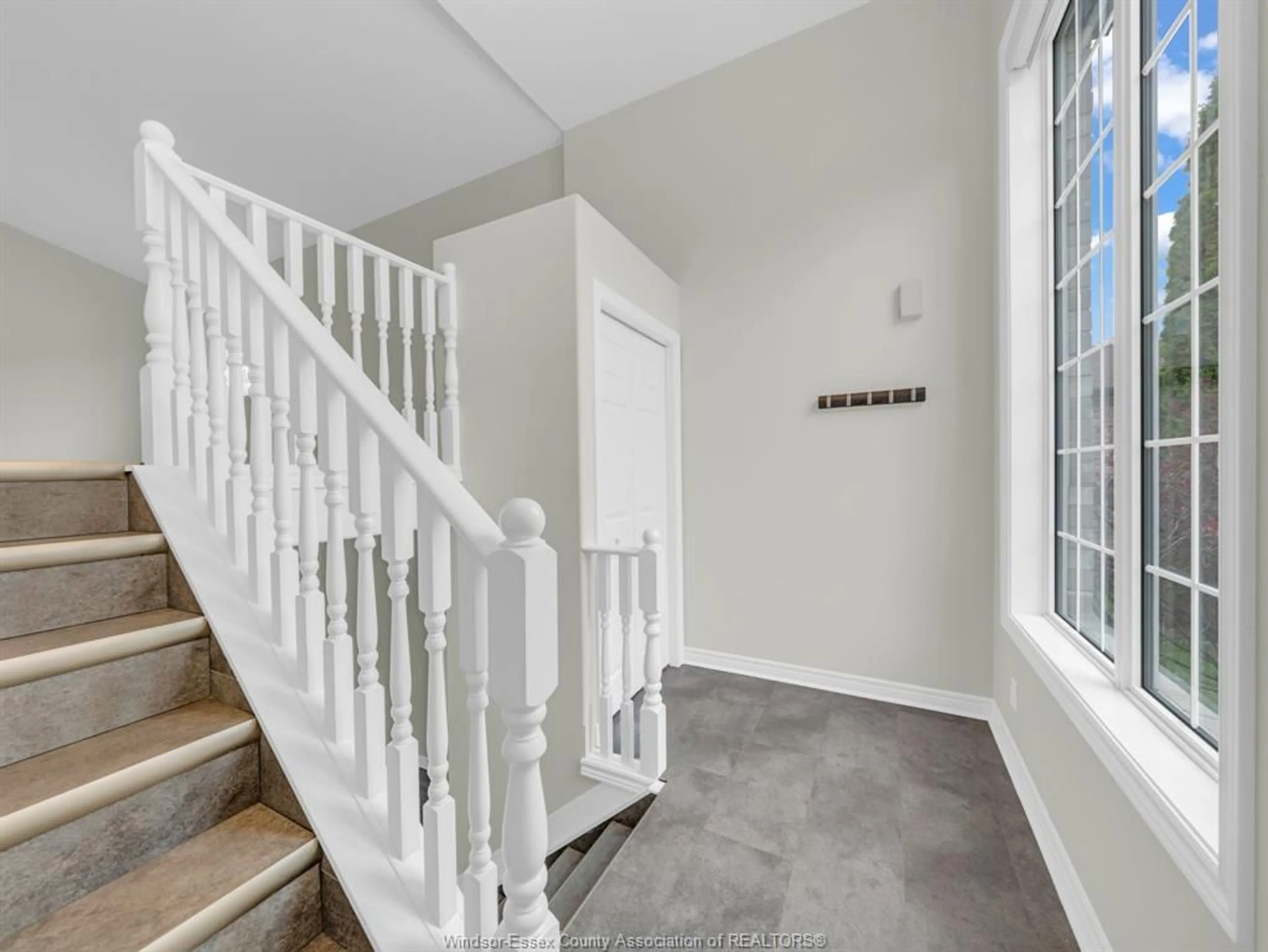 Unknown for 265 DIEPPE Cres, Kingsville Ontario N9Y 4E8