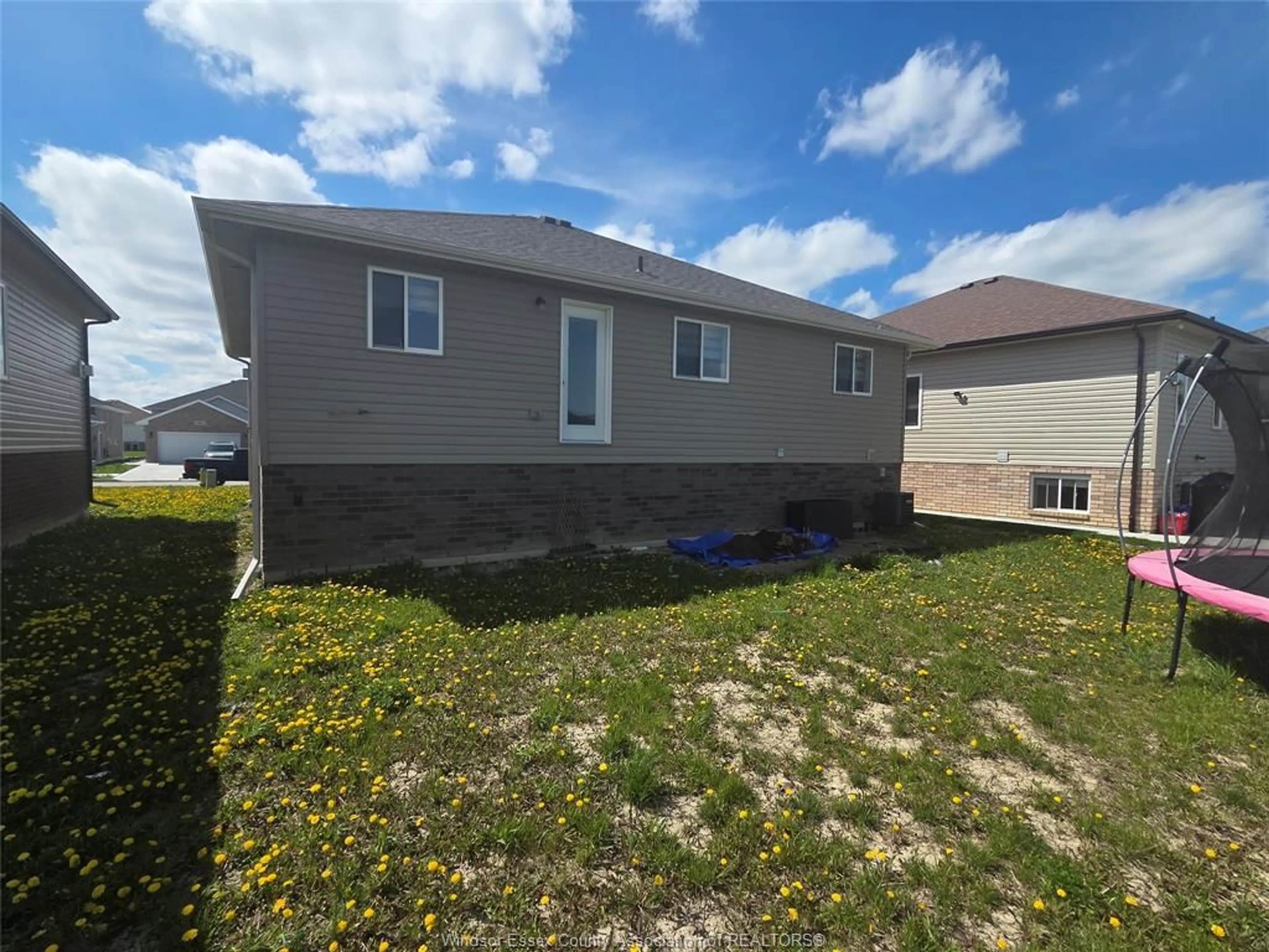 Unknown for 1115 Aspen Ridge Cres, Lakeshore Ontario N8L 1B1