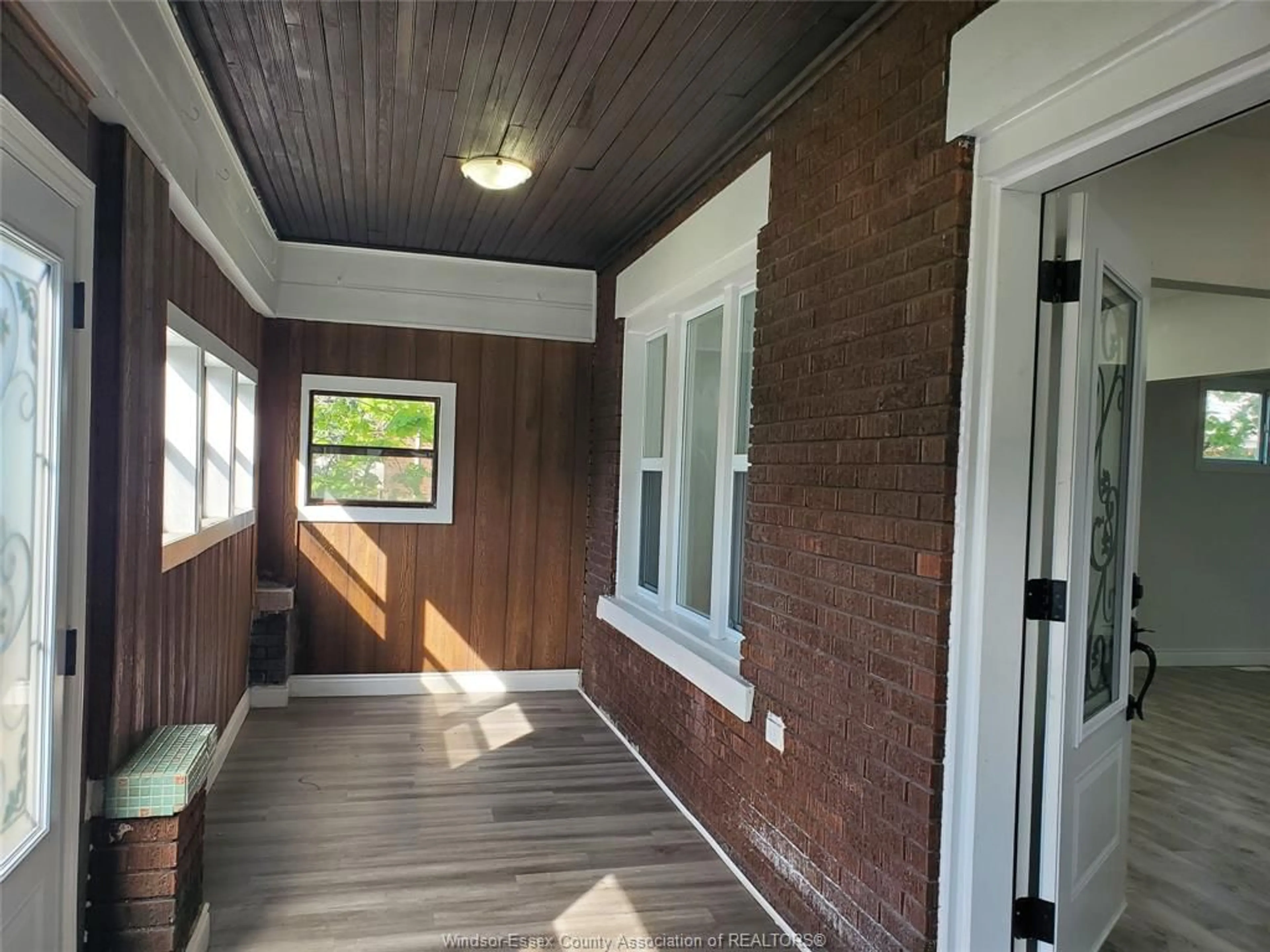 Unknown for 348 CAROLINE, Windsor Ontario N9A 6A4