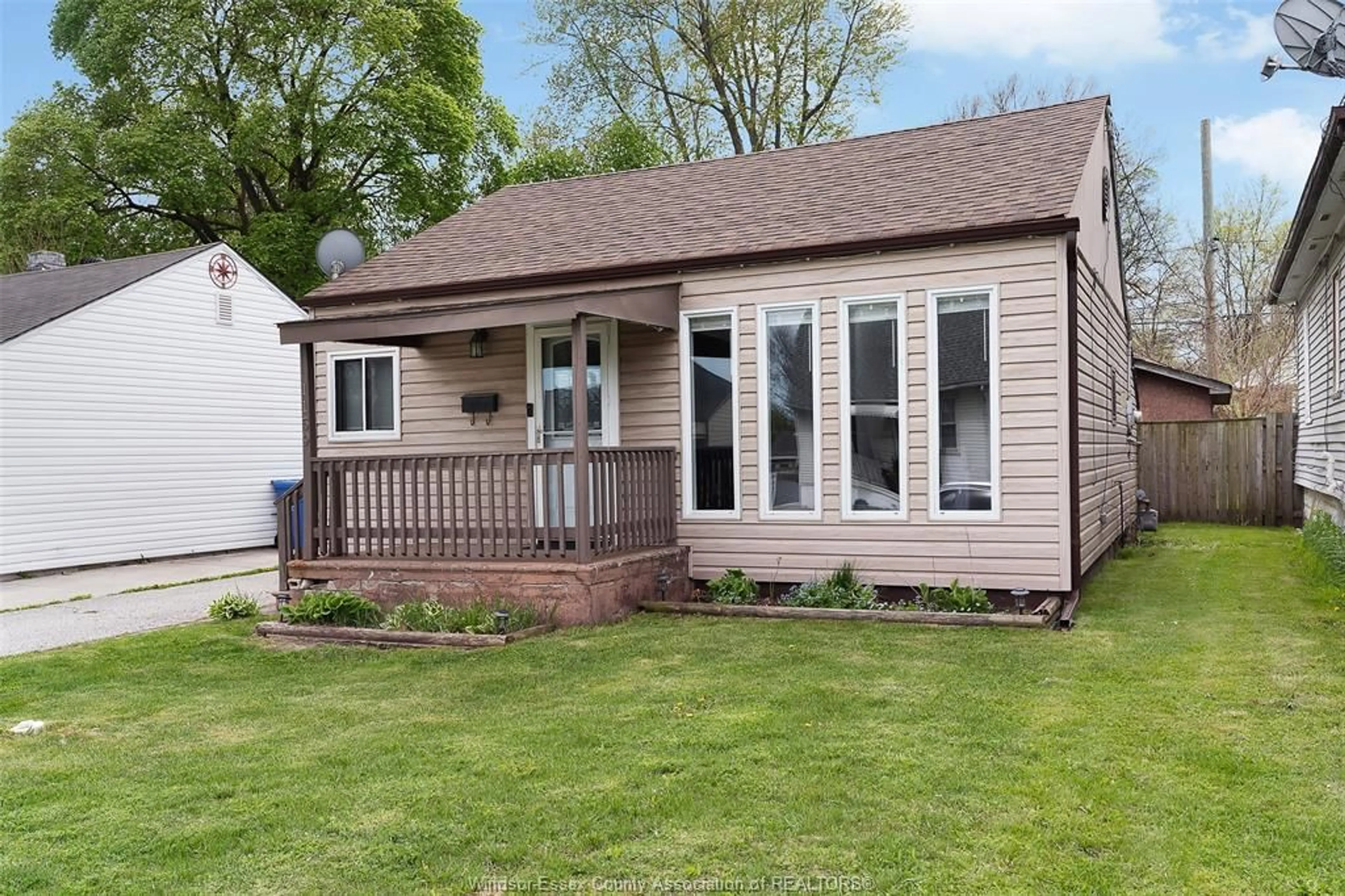 Home with vinyl exterior material, street for 1159 FELIX Ave, Windsor Ontario N9C 3L6