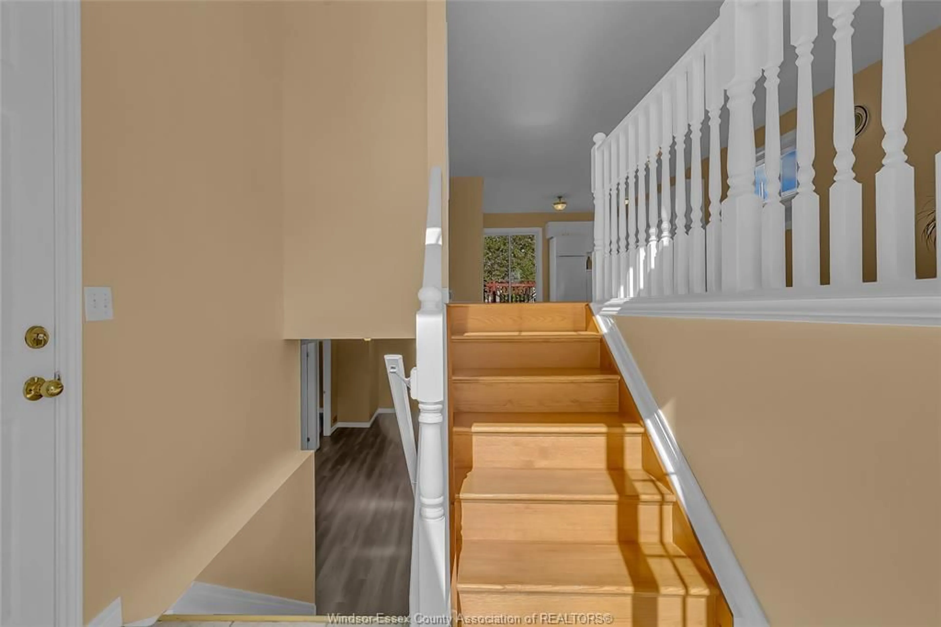 Stairs for 2234 RANDOLPH Ave, Windsor Ontario N9B 3V9