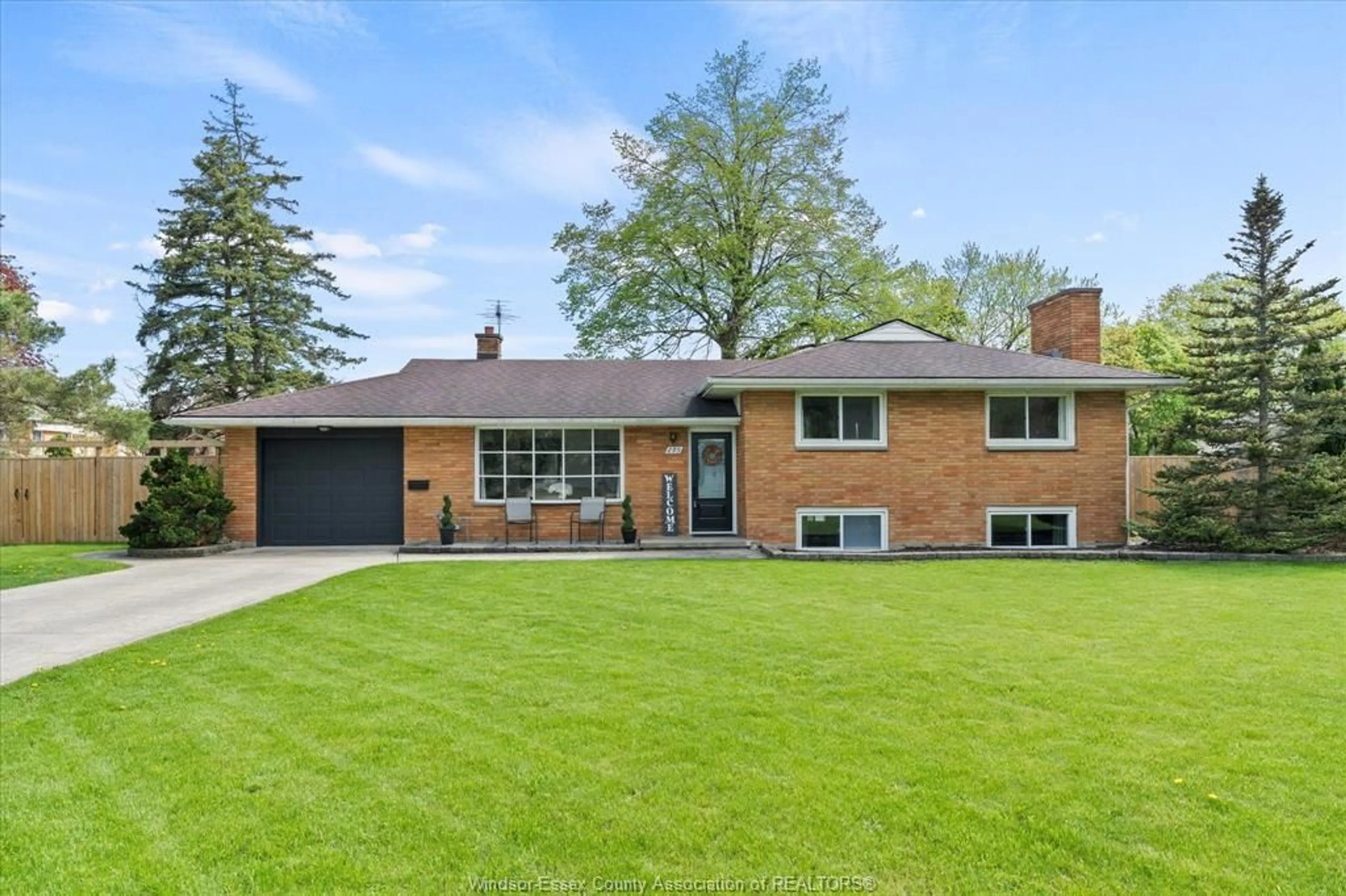 Home with brick exterior material, street for 295 SIMCOE St, Amherstburg Ontario N9V 1M5